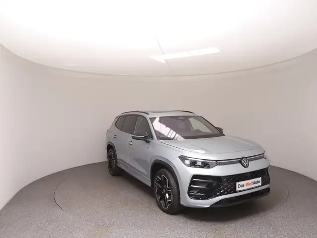 Volkswagen Tayron view 3