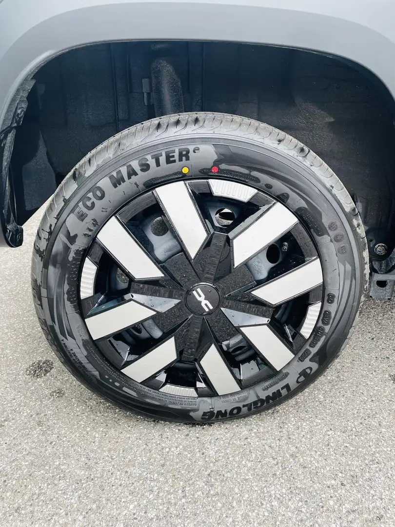 Dacia Spring Expression 65PK Vert - 2