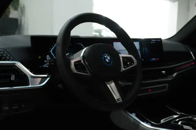 BMW X5 view 21