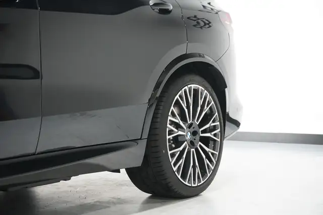 BMW X5 view 7
