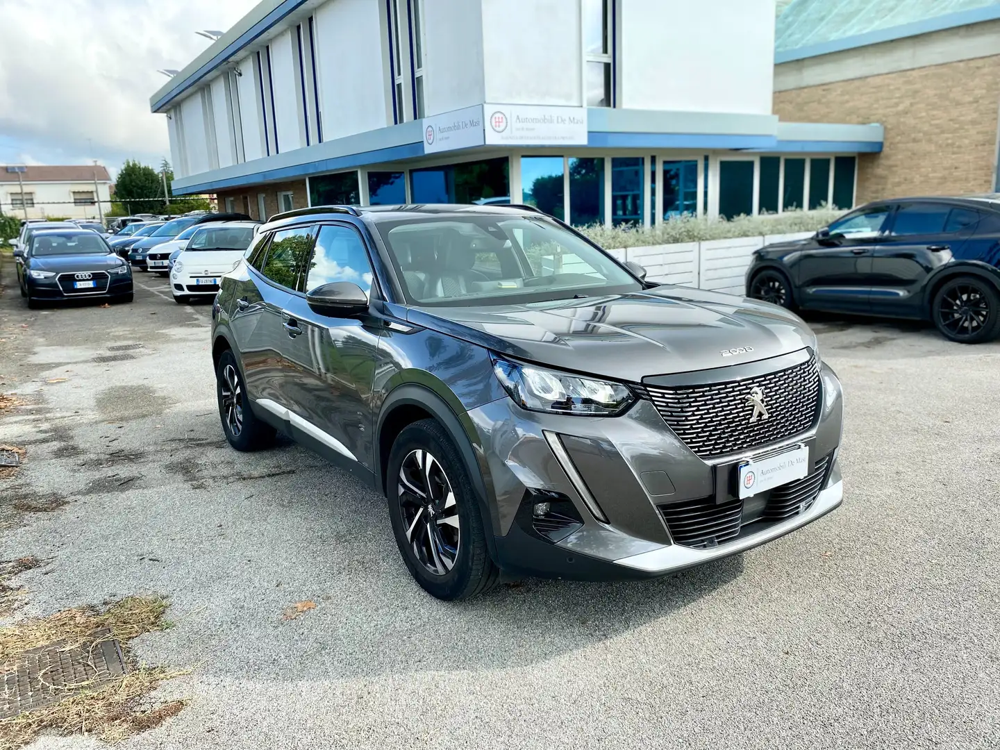 Peugeot 2008 1.2 puretech Active Pack 130cv CINGHIA SOSTITUITA Grau - 1