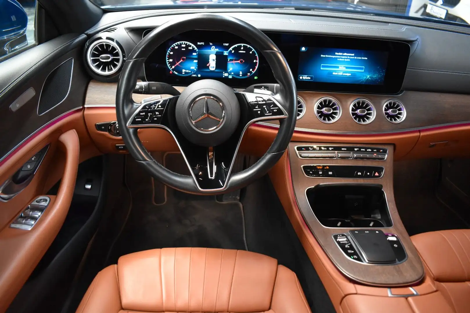 Mercedes-Benz CLS 220 d AMG LINE*LEDER*KAMERA*AMBIENTE*SHZ* Blau - 2