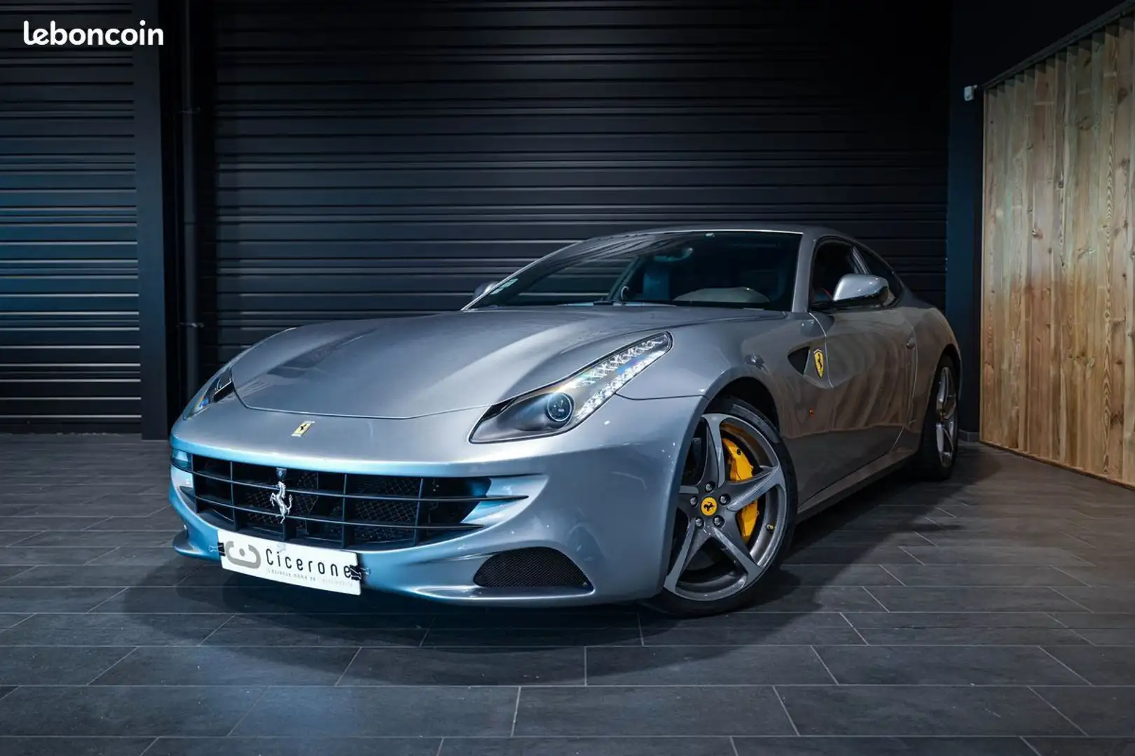 Ferrari FF 660ch DISPLAY CARBONE CÉRAMIQUE CAMÉRA AV&AR CICER Szürke - 1