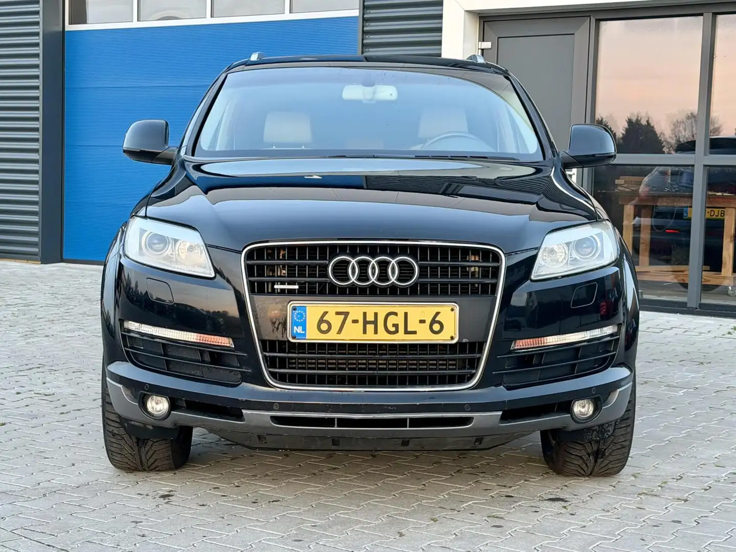 Audi Q7 4.2 FSI quattro 5+2 Schwarz - 2