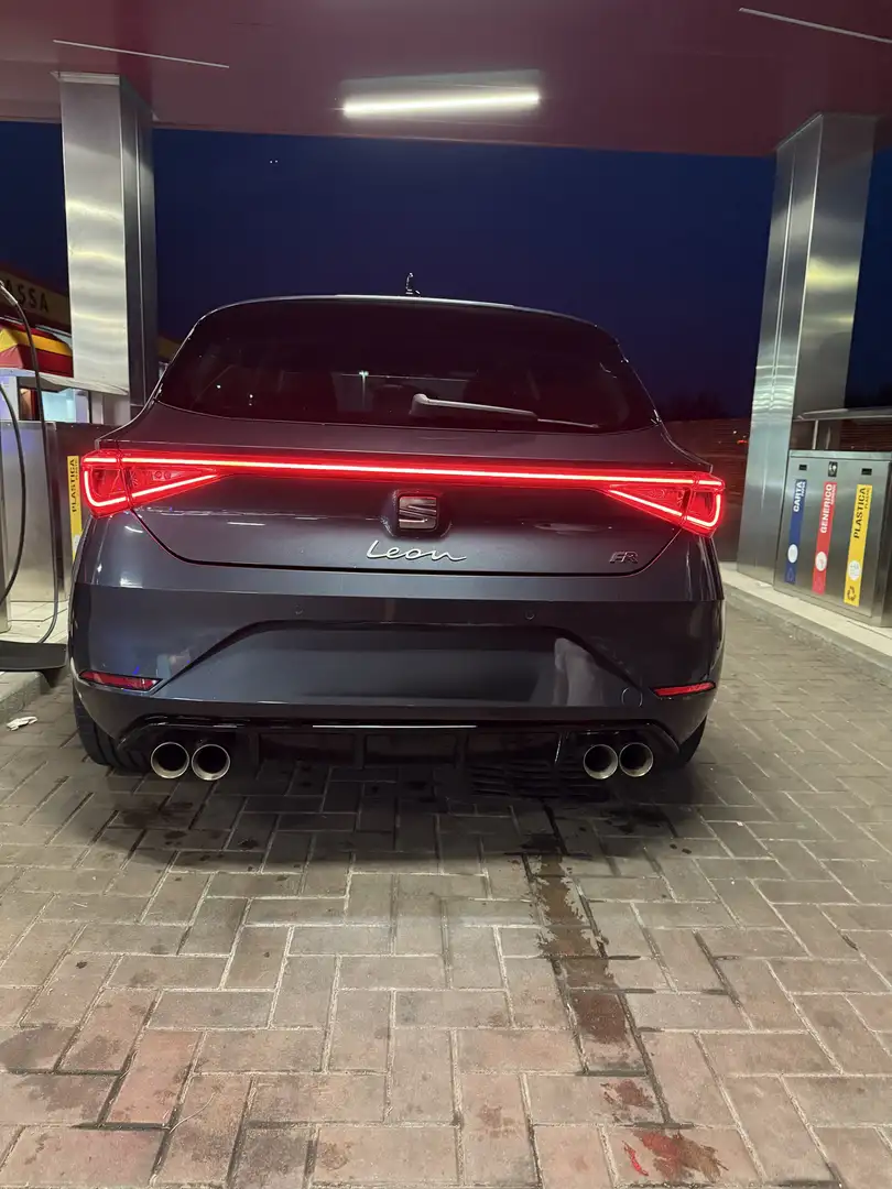 SEAT Leon e-Hybrid FR - STAGE 2 Сірий - 1