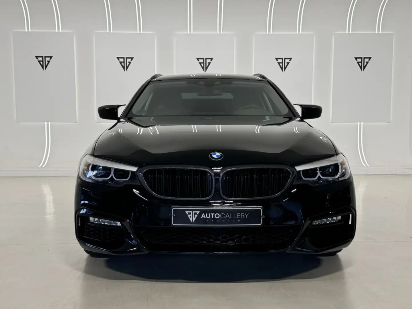 BMW 540 540d Touring xDrive Negro - 2