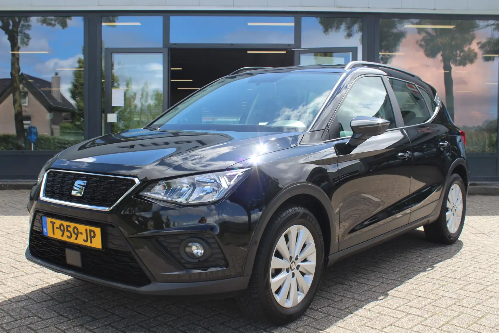 SEAT Arona 1.0 TSI Style Zwart - 1