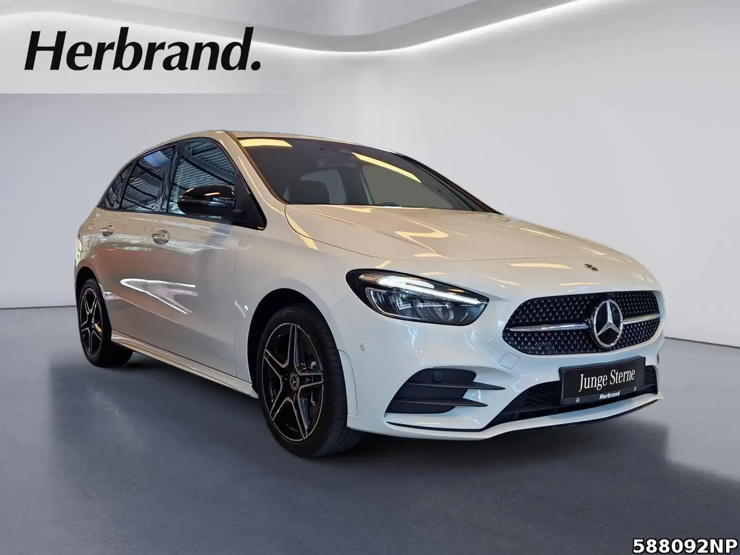 Mercedes-Benz B 250 e AMG Weiß - 2