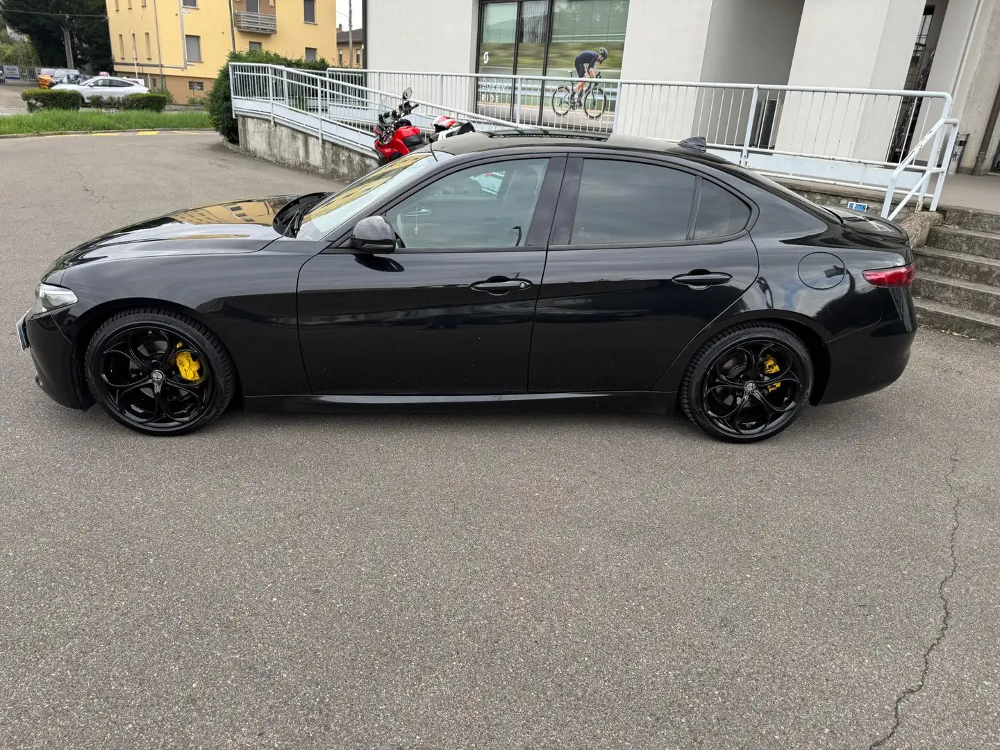 Alfa Romeo Giulia Business 2.2 JTD ECO Nero - 2