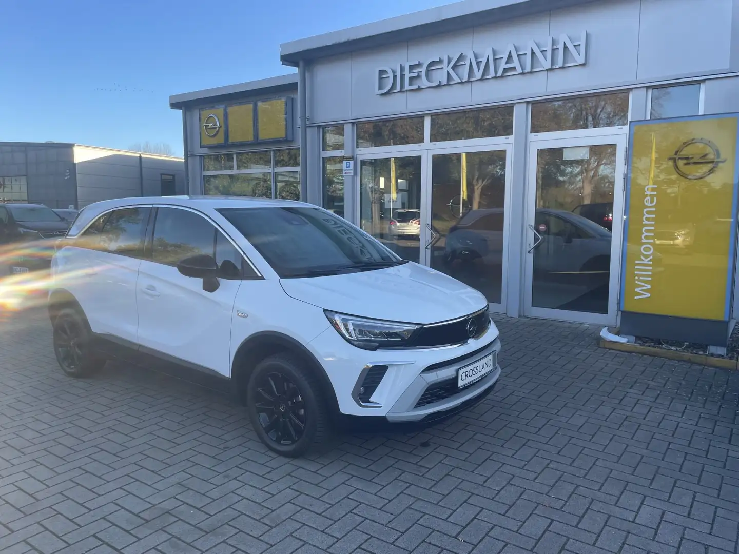 Opel Crossland Elegance Navi SHZ RFK LED Allwetter LM Weiß - 2