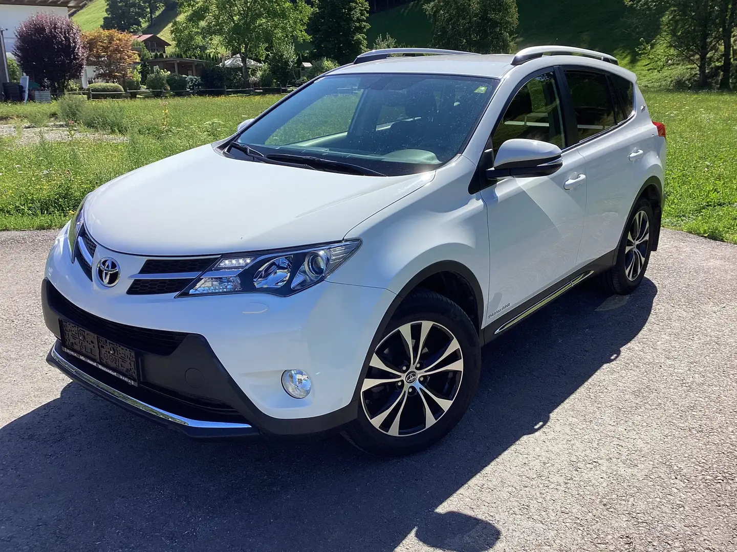 Toyota RAV 4 RAV4 2,0 D-4D Elegance 4WD Elegance Weiß - 1