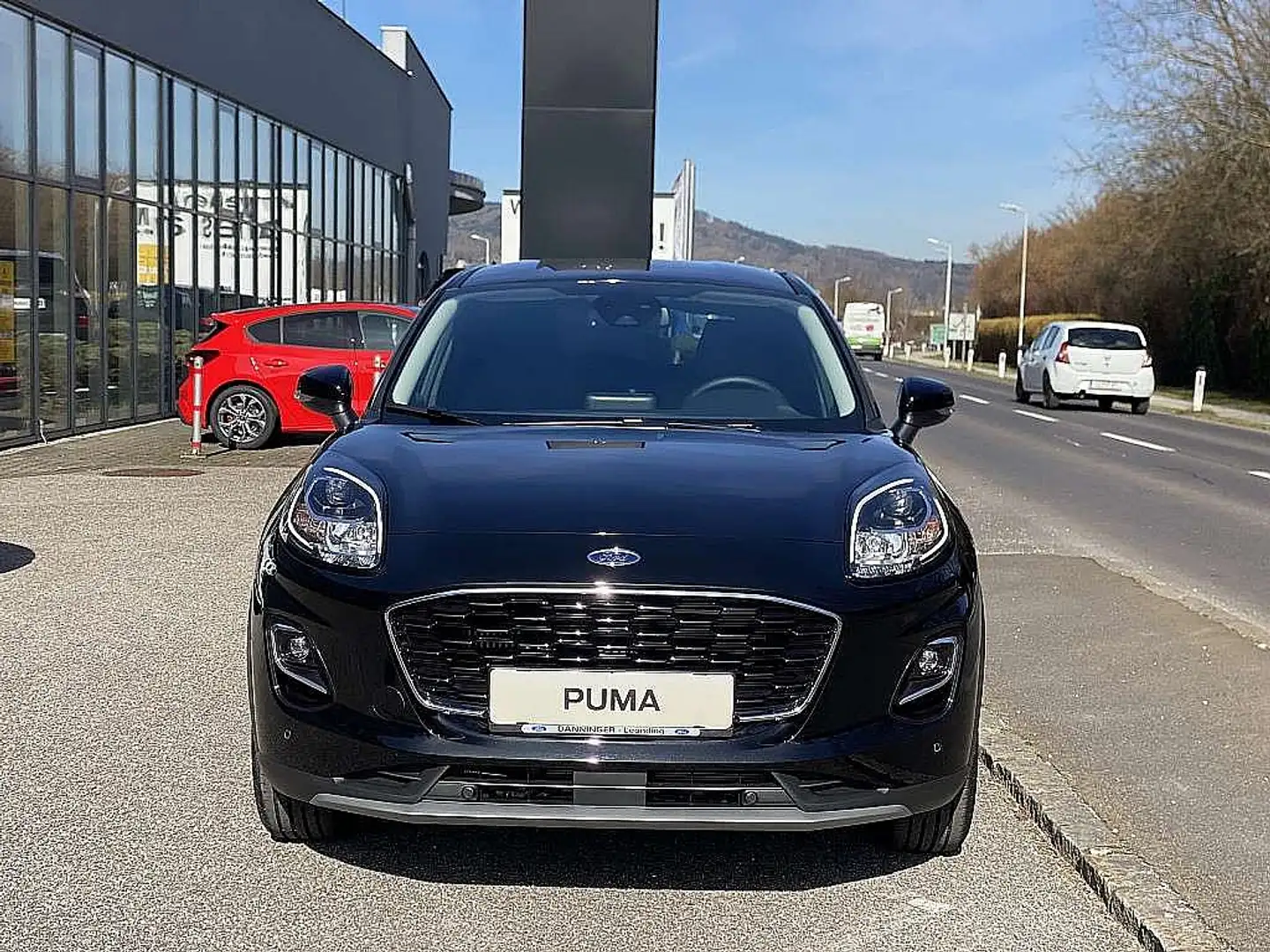 Ford Puma 1,0 EcoBoost Hybrid Titanium Aut. Schwarz - 1