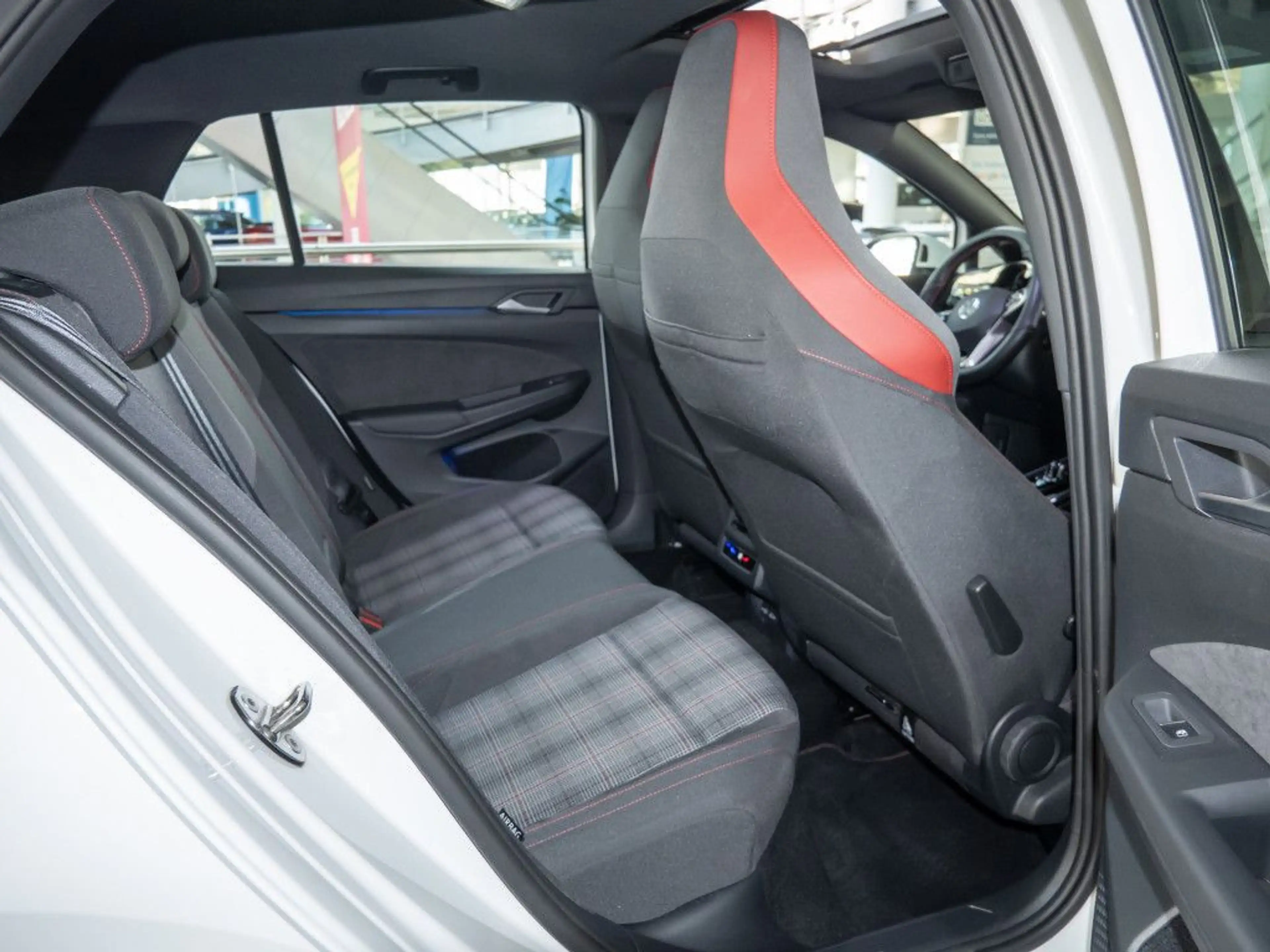 Volkswagen Golf GTI Golf VIII GTI 2.0 TSI Pano Navi-Pro Kamera ACC — photo 5