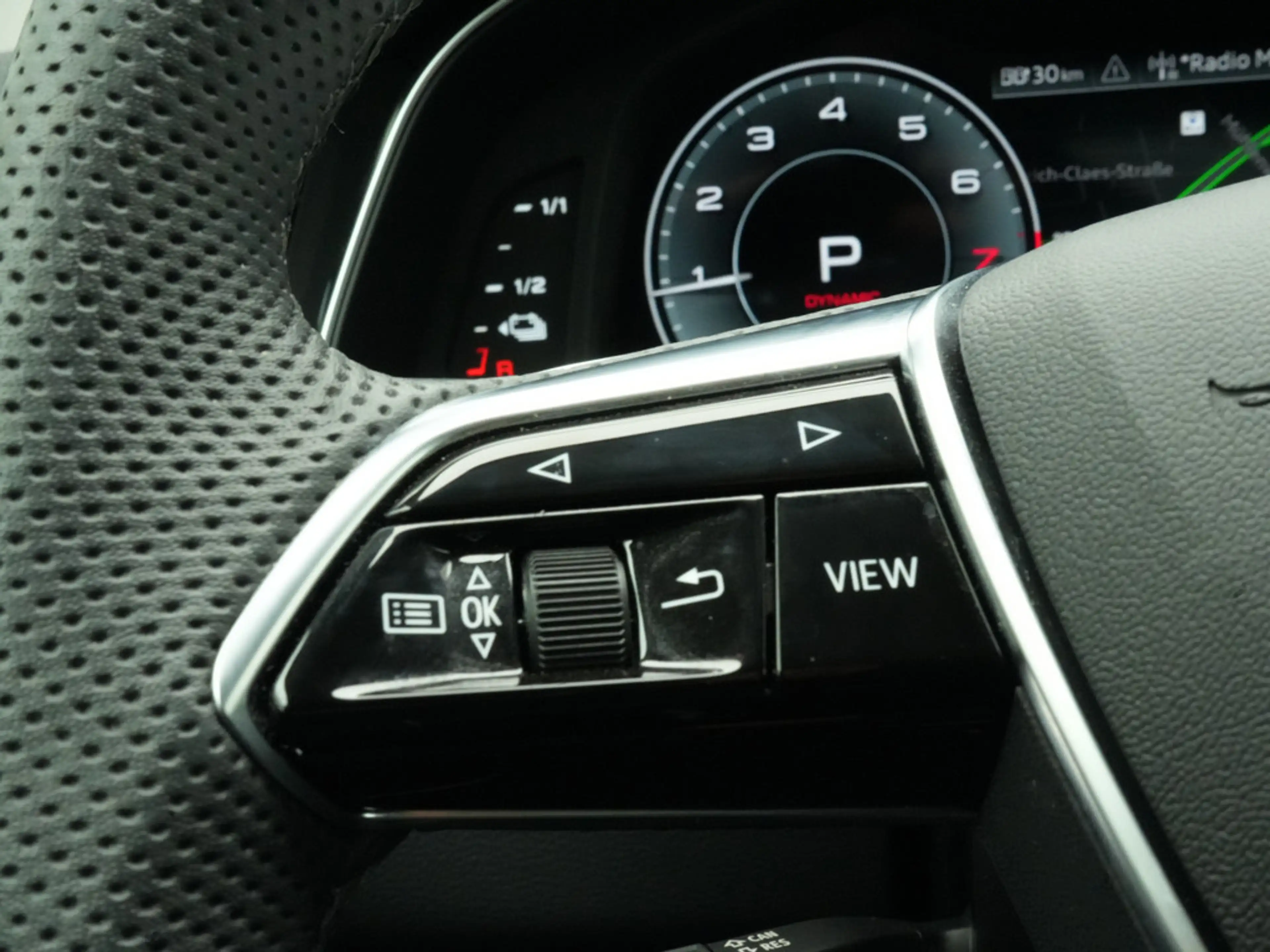 Audi A6 Avant 55 e quattro S line MATRIX PANO KAM — photo 7