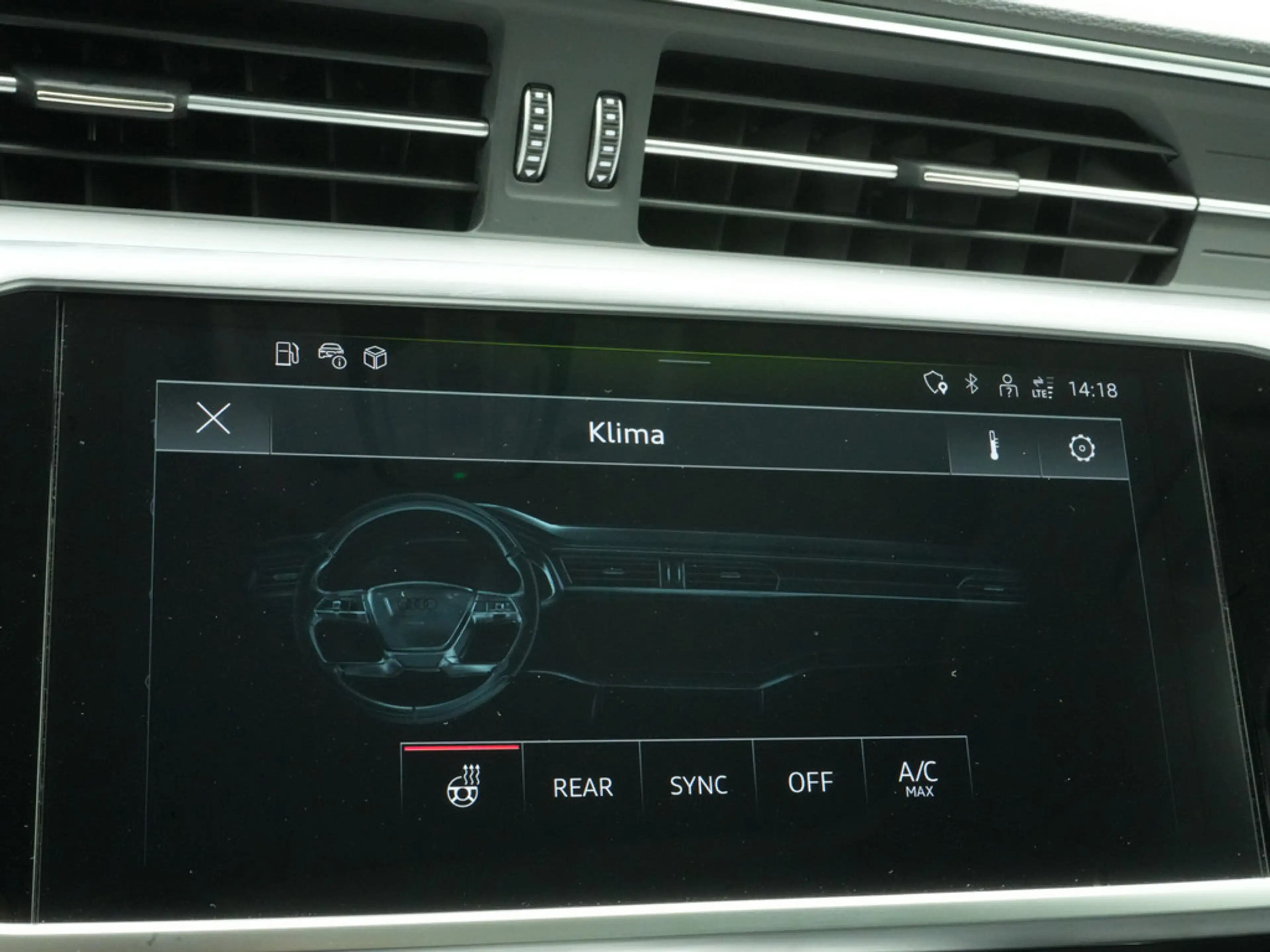 Audi A6 Avant 55 e quattro S line MATRIX PANO KAM — photo 14
