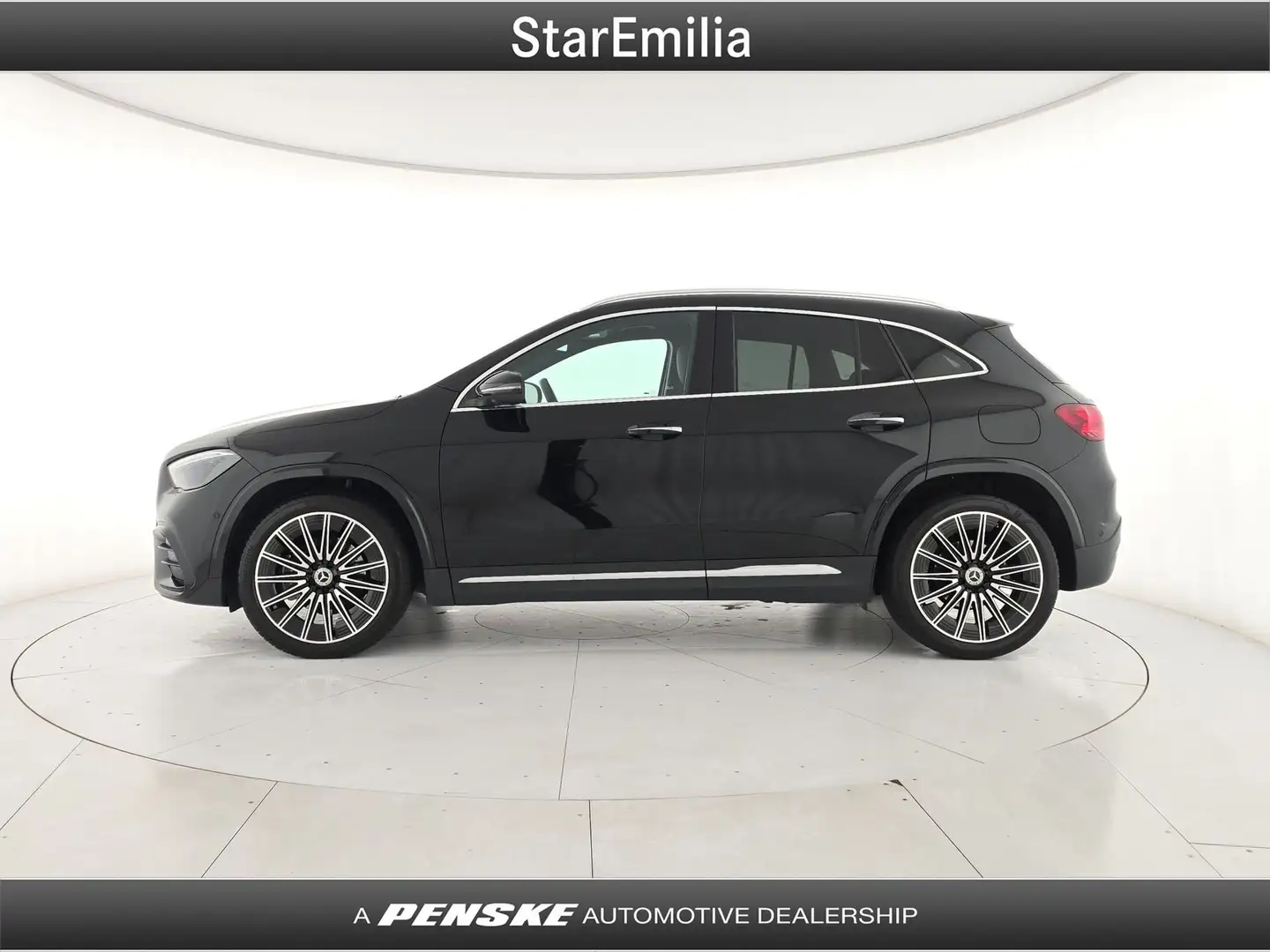 Mercedes-Benz GLA 200 GLA 200 d Automatic AMG Line Advanced Plus Schwarz - 2