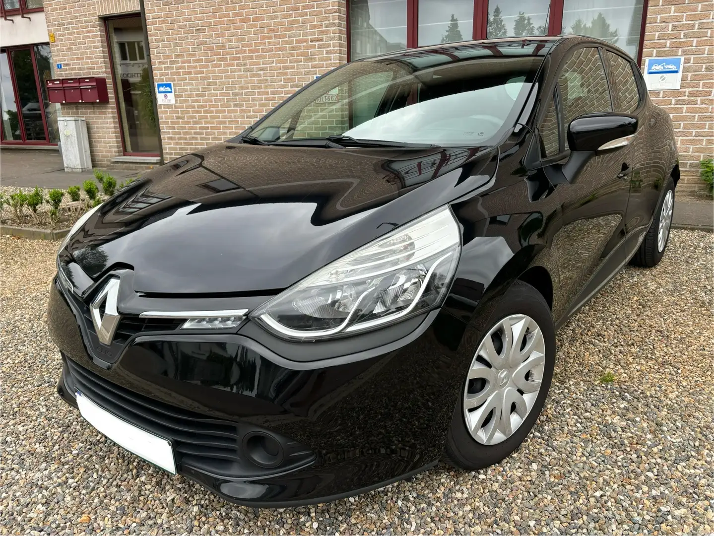 Renault Clio 1.2 16V 75 Expression - 1