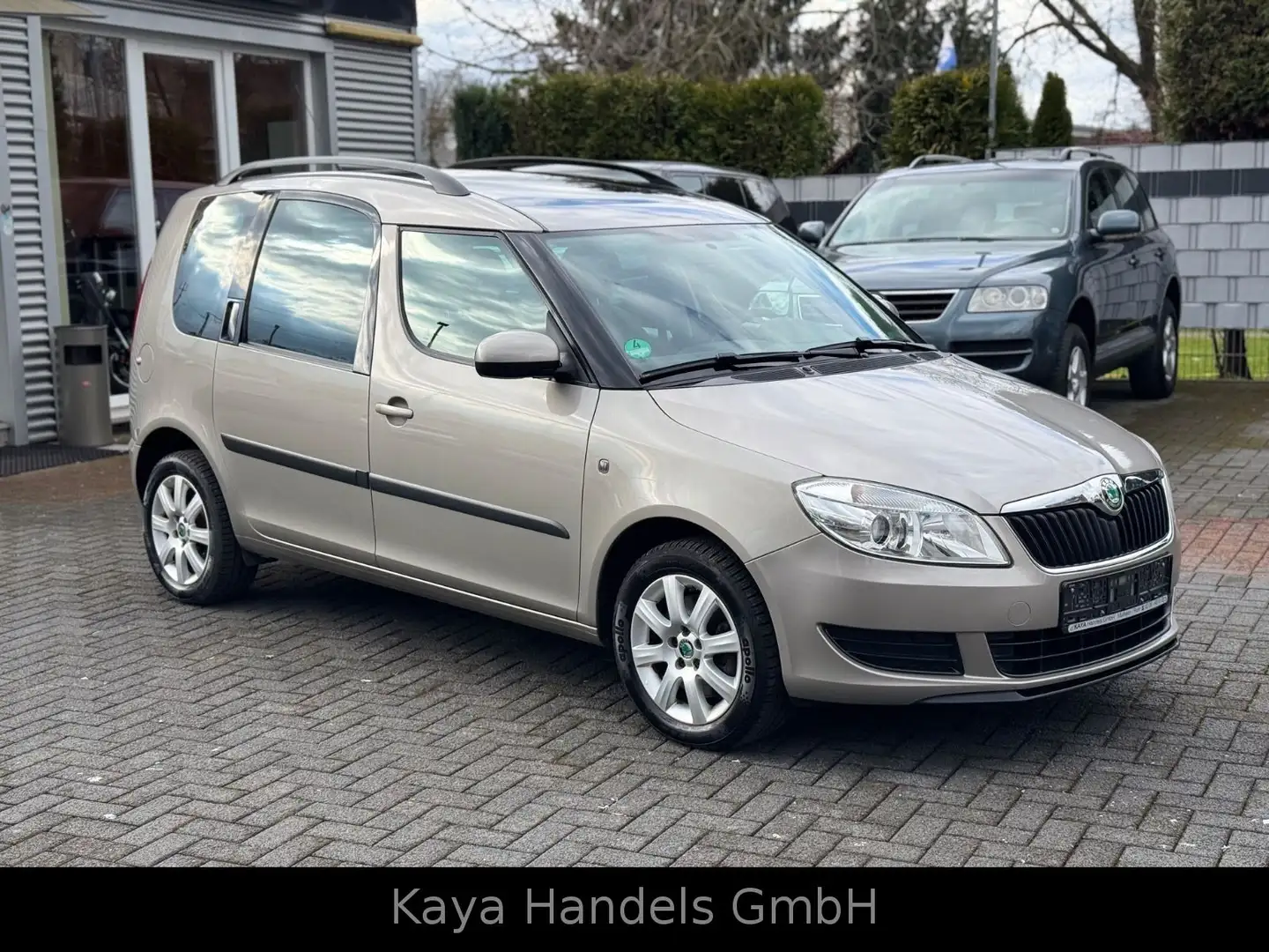 Skoda Roomster Style Plus Edition Klima/PDC/Panorama Beige - 2