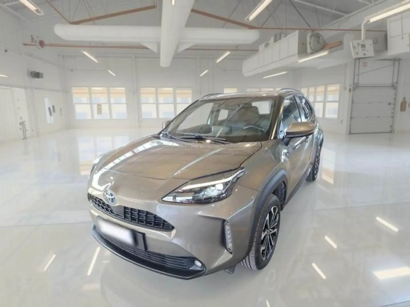 Toyota Yaris Yaris Cross Cross 1.5h Trend fwd 116cv e-cvt Bronzo - 1