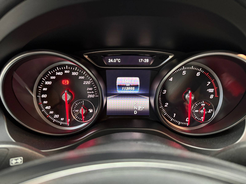 Mercedes-Benz GLA 180 GLA 180 Business Solution - GARANTIE 12 MOIS - TO panoramique — photo 14