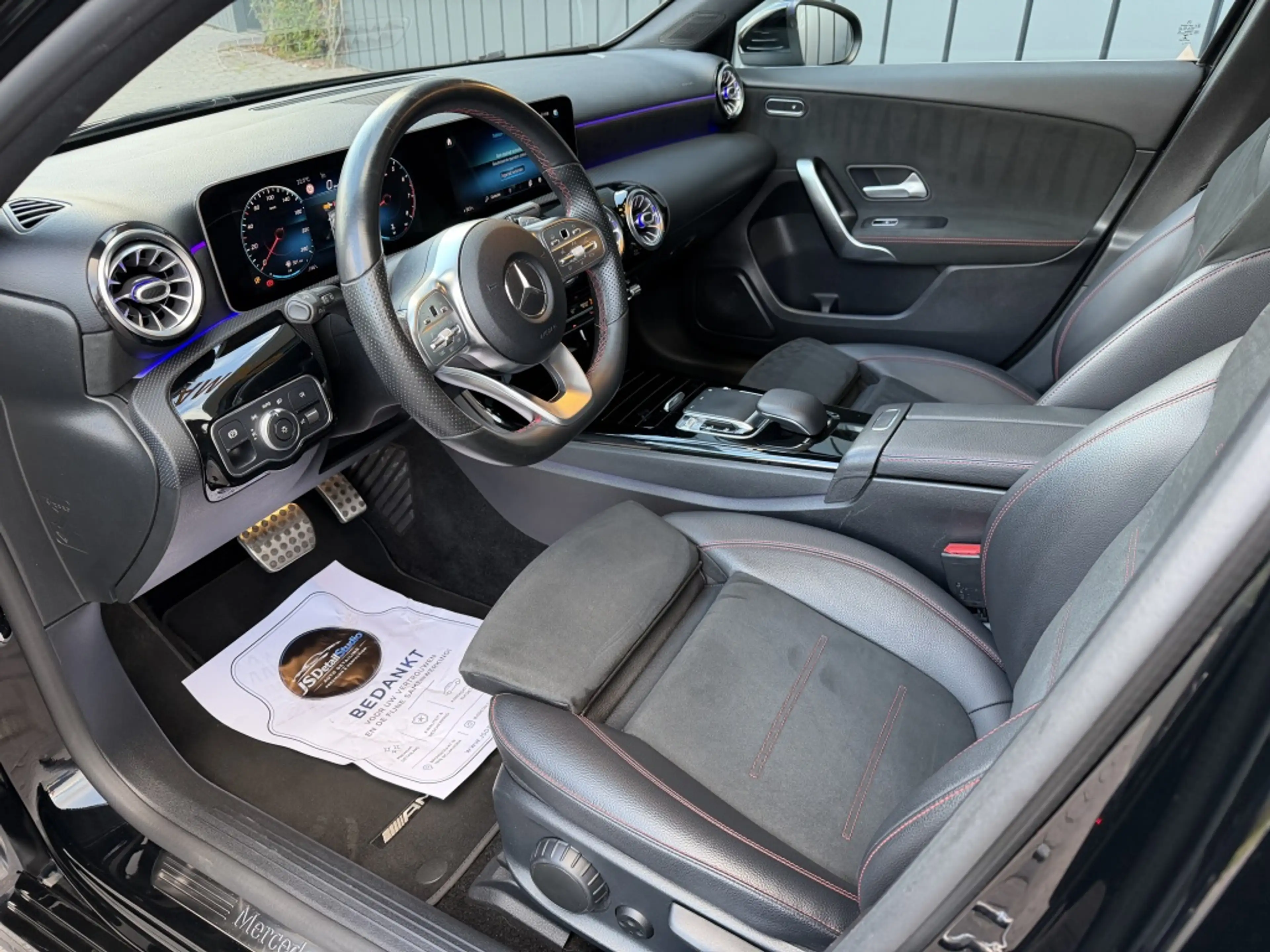 Mercedes-Benz A 250 AMG Pano*Clima*Ambient TOPSTAAT ✅ — photo 6
