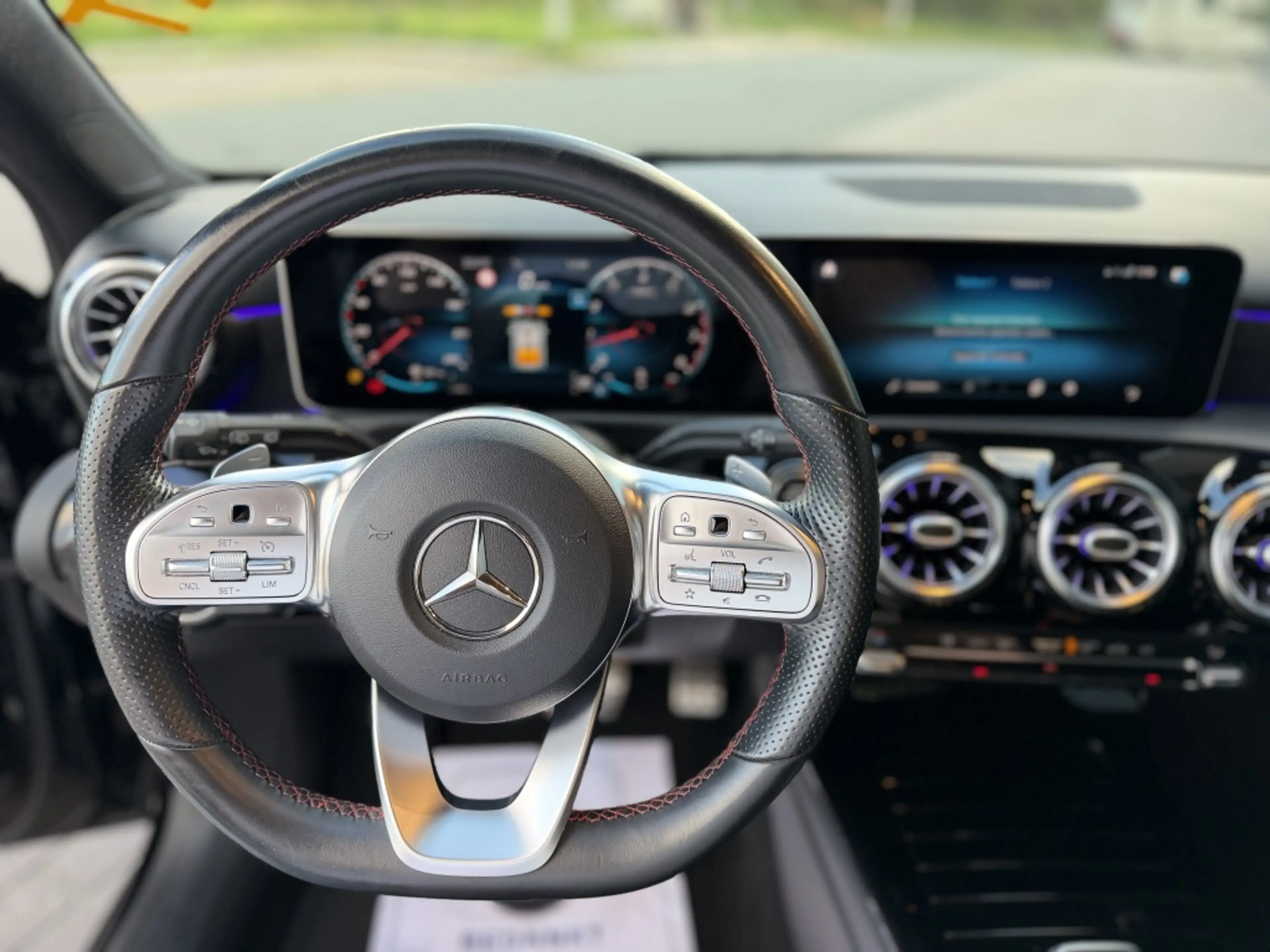 Mercedes-Benz A 250 AMG Pano*Clima*Ambient TOPSTAAT ✅ — photo 10