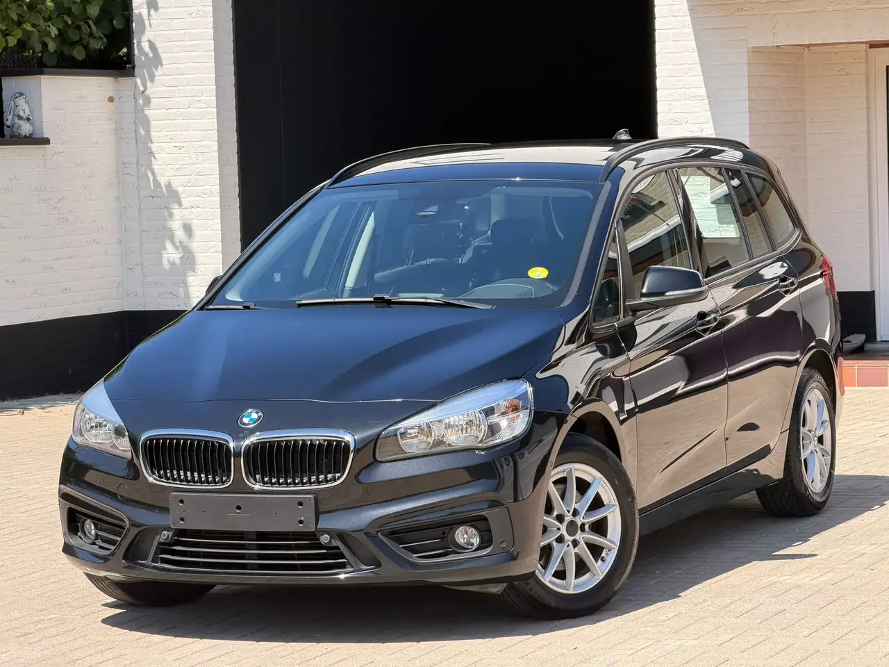 BMW 114