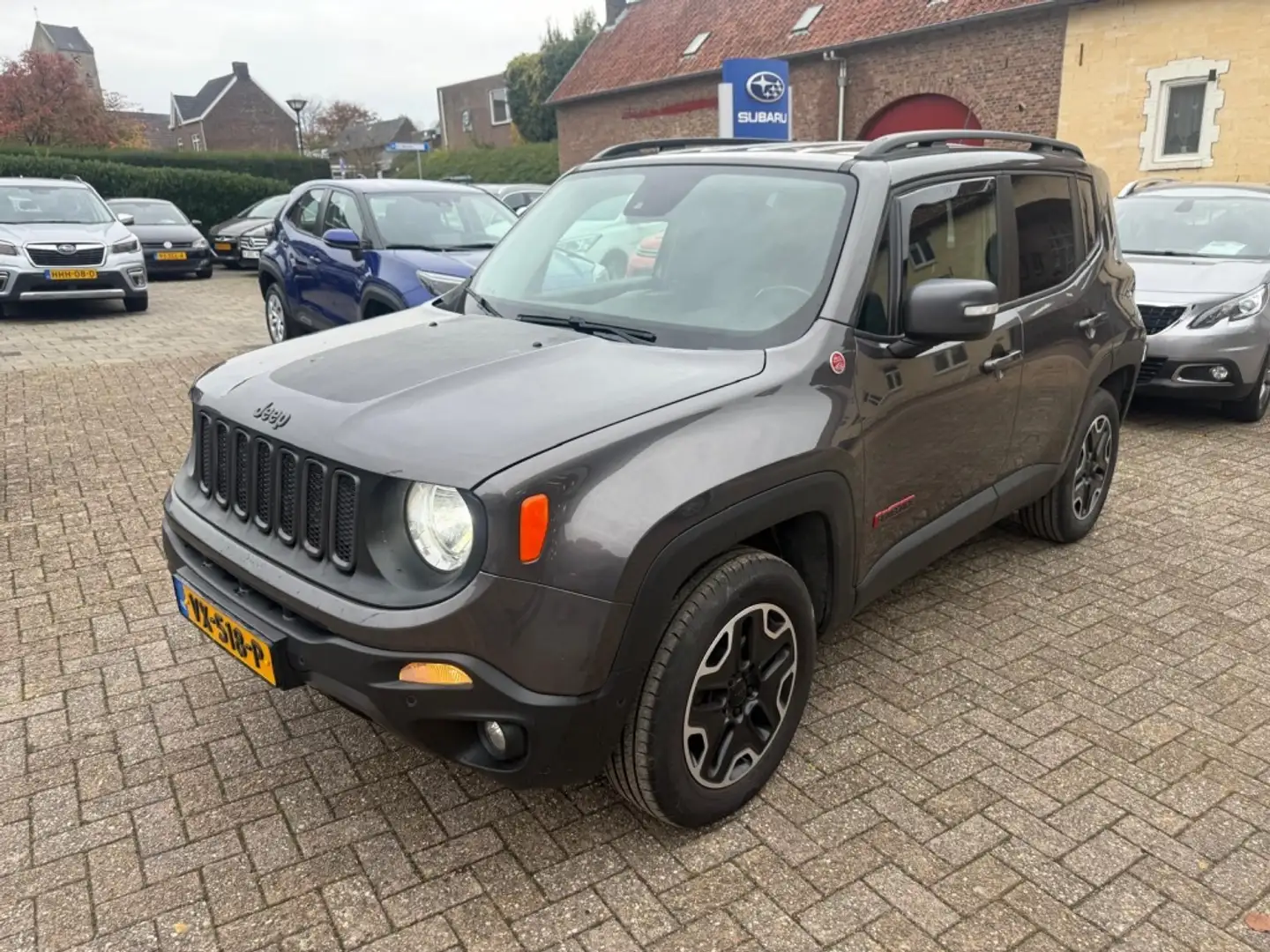 Jeep Renegade 2.0 MJ Trailhawk*4x4 9T AUTOM* grijs kenteken* Grijs - 1