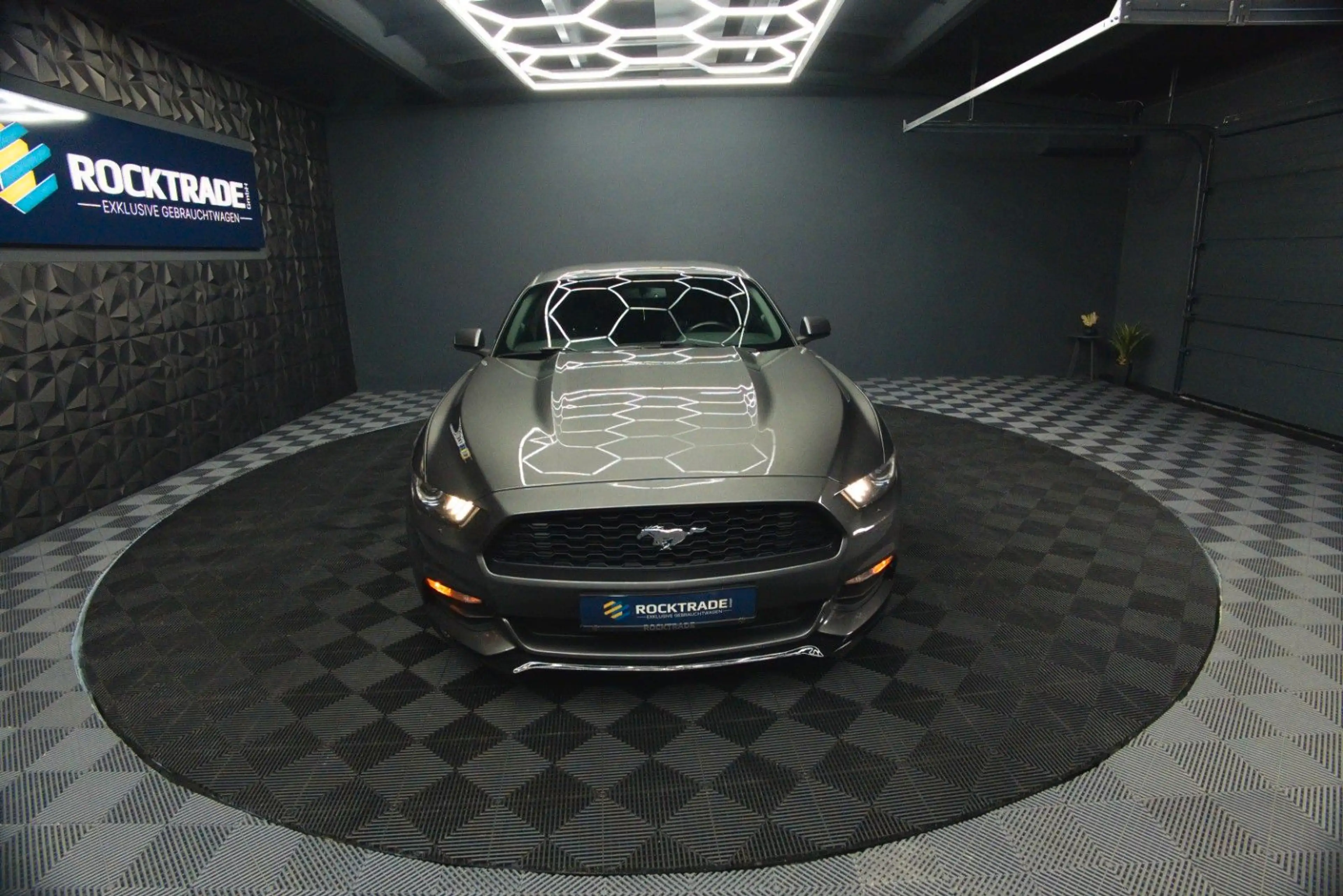 Ford Mustang 3.7 V6 GT Coupe 19Zoll | Xenon | Kamera — photo 3