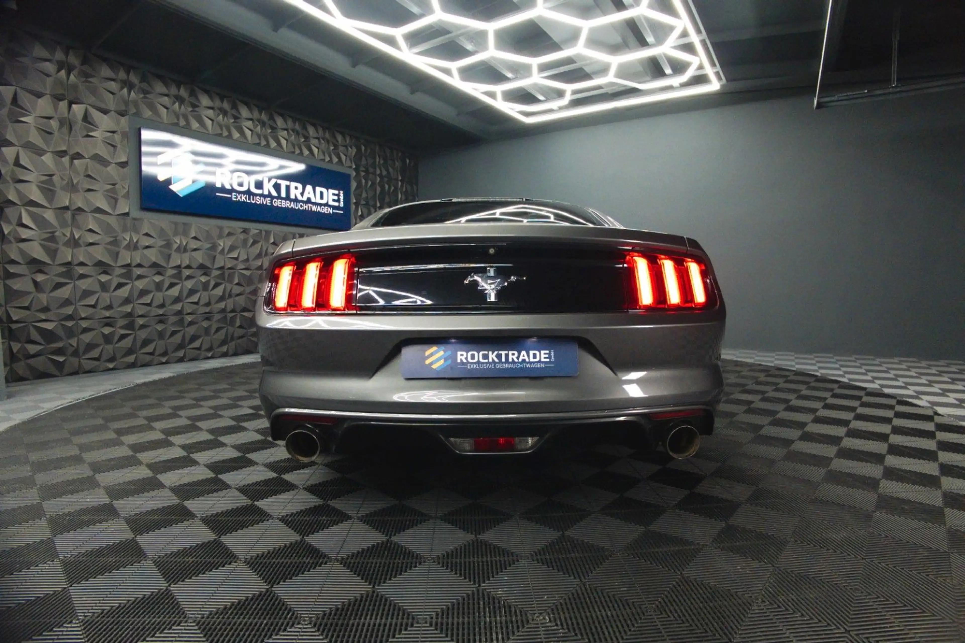 Ford Mustang 3.7 V6 GT Coupe 19Zoll | Xenon | Kamera — photo 15