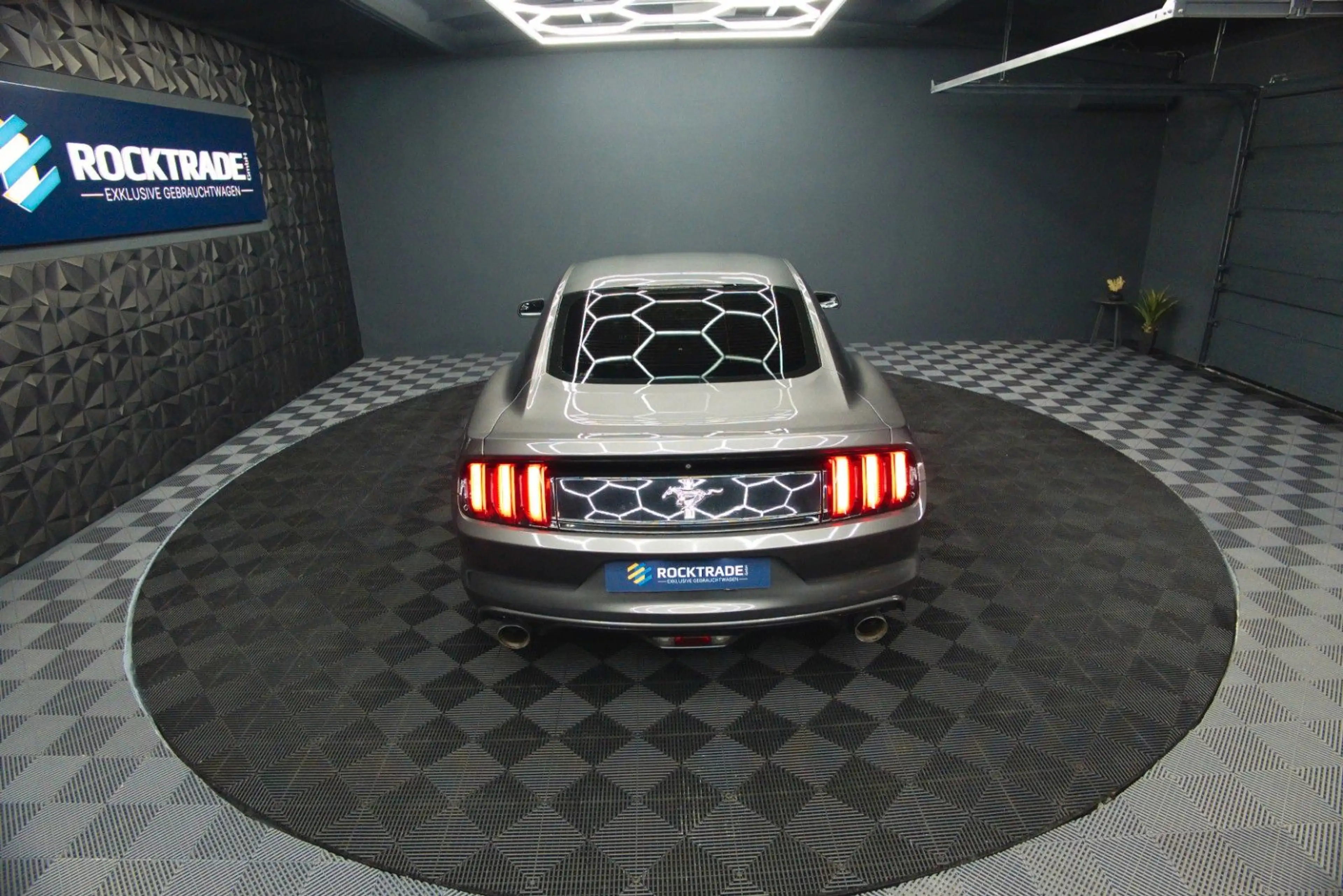 Ford Mustang 3.7 V6 GT Coupe 19Zoll | Xenon | Kamera — photo 13
