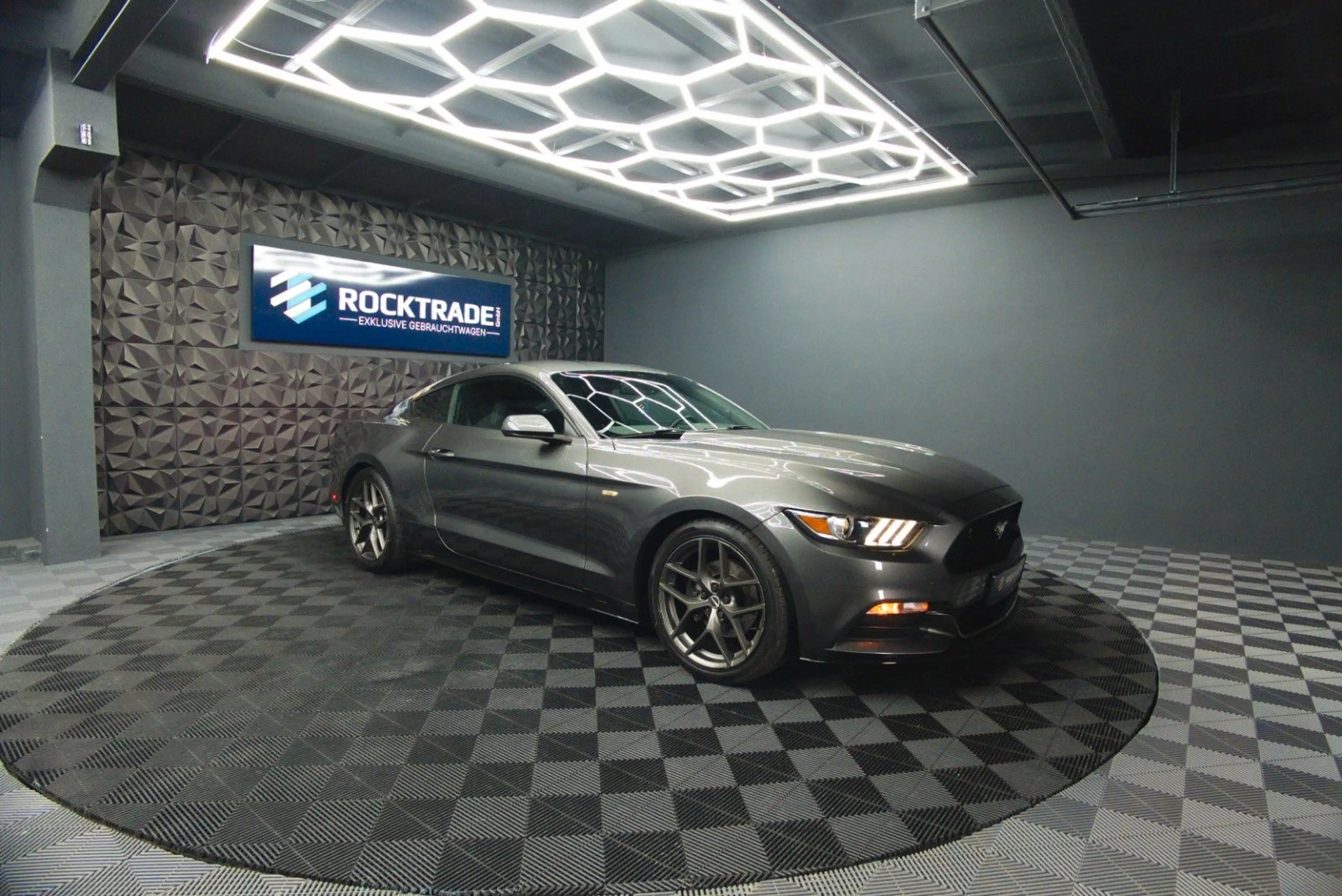 Ford Mustang 3.7 V6 GT Coupe 19Zoll | Xenon | Kamera — photo 7