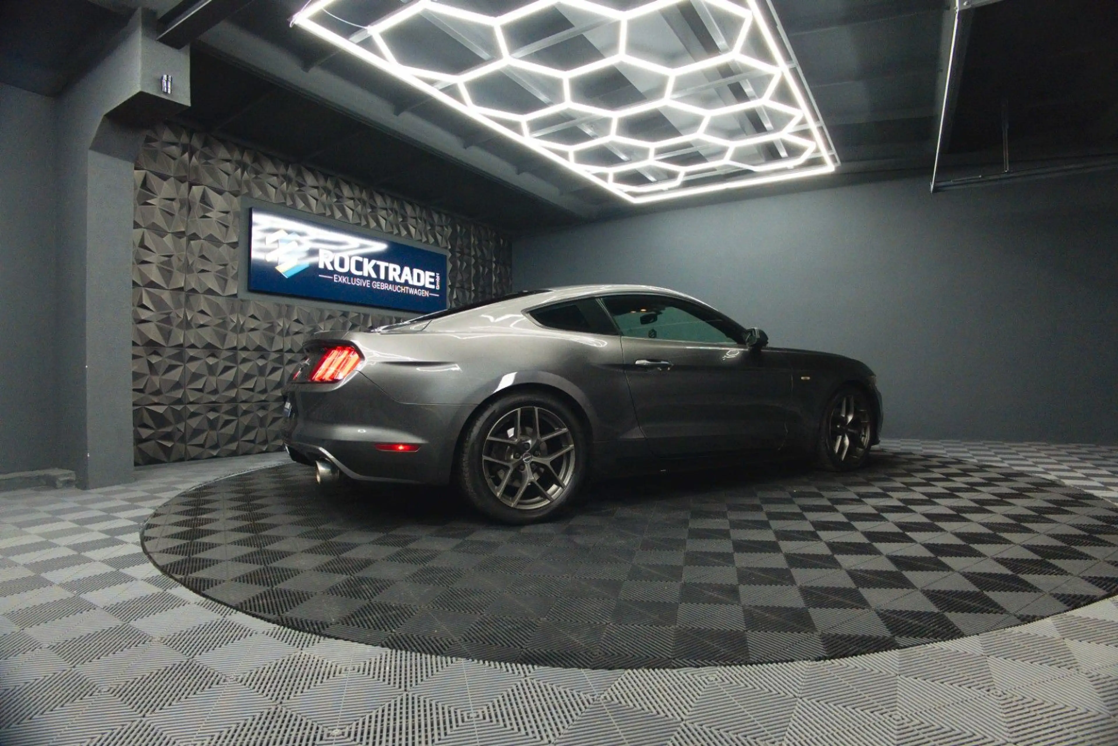 Ford Mustang 3.7 V6 GT Coupe 19Zoll | Xenon | Kamera — photo 12