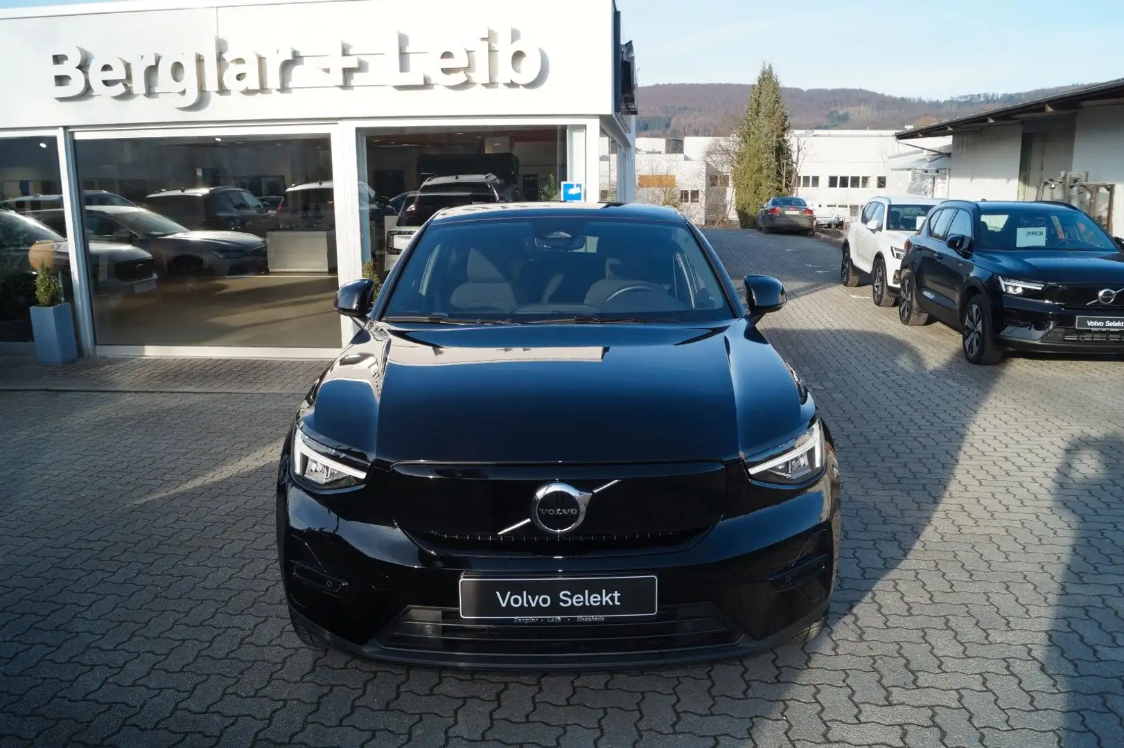 Volvo C40 Recharge Single 2WD Aut./Wärmepumpe/Panorama Schwarz - 1
