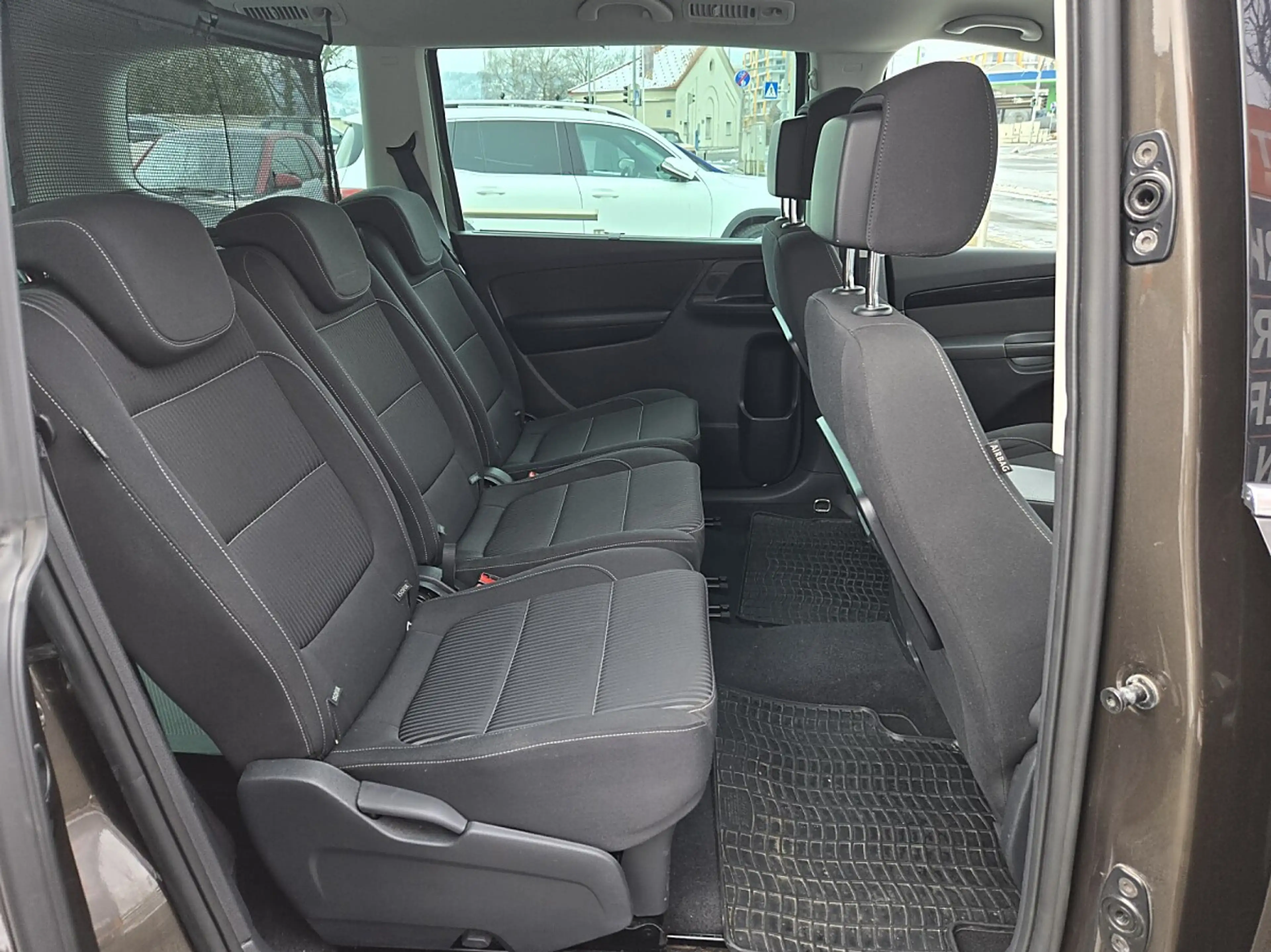 SEAT Alhambra Style 2,0 TDI CR DPF — photo 8