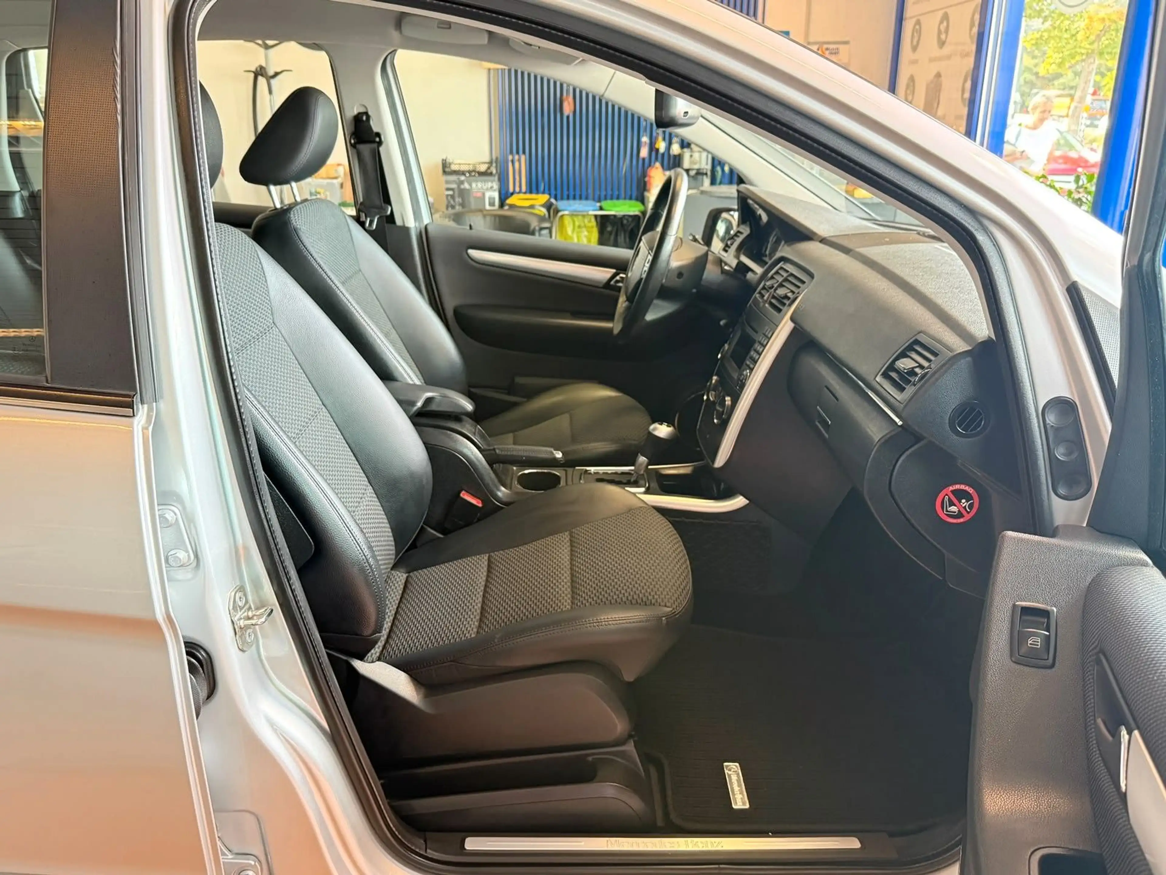 Mercedes-Benz B 160 Automatik / Klima / Tempomat — photo 13