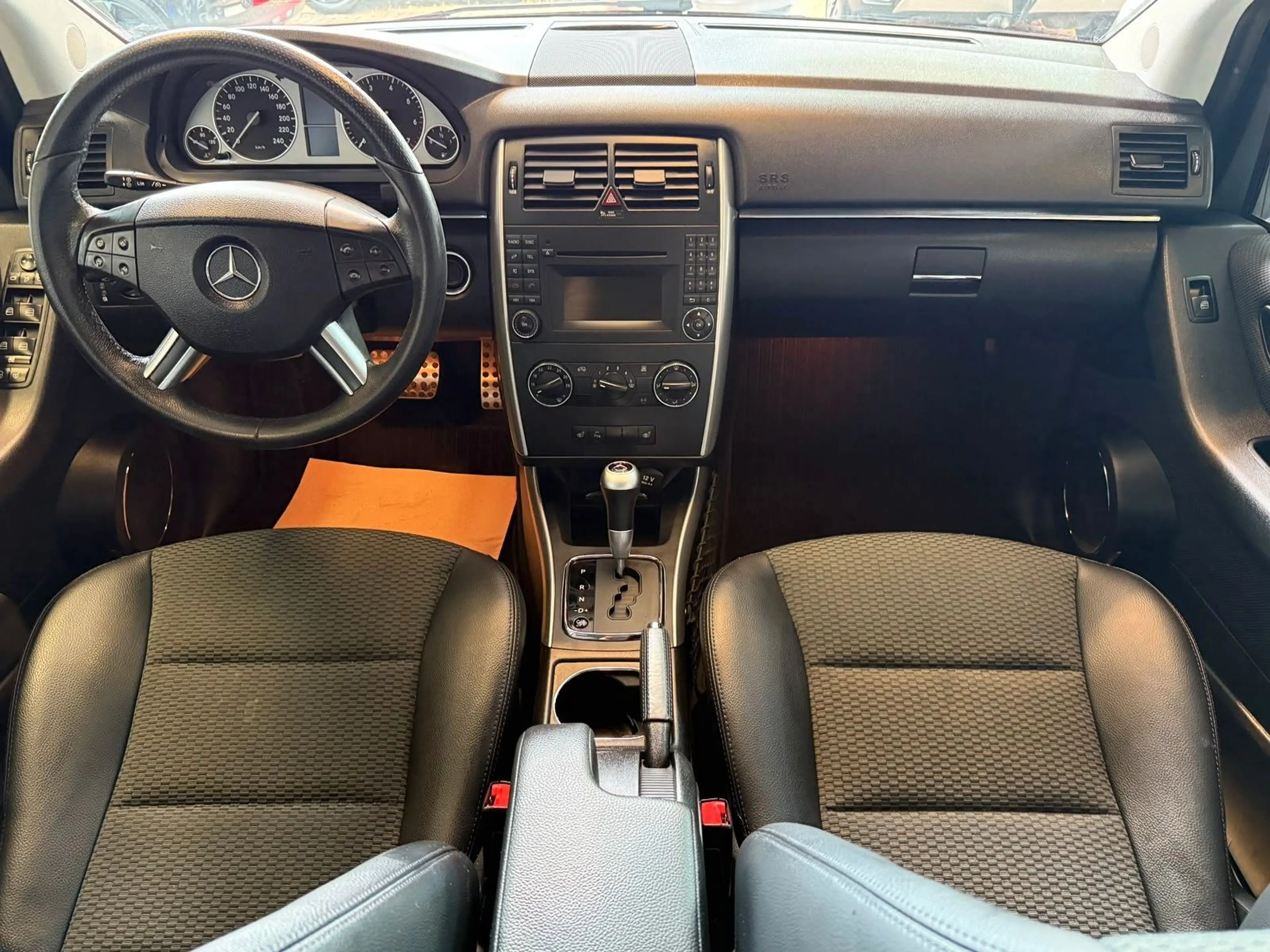Mercedes-Benz B 160 Automatik / Klima / Tempomat — photo 15