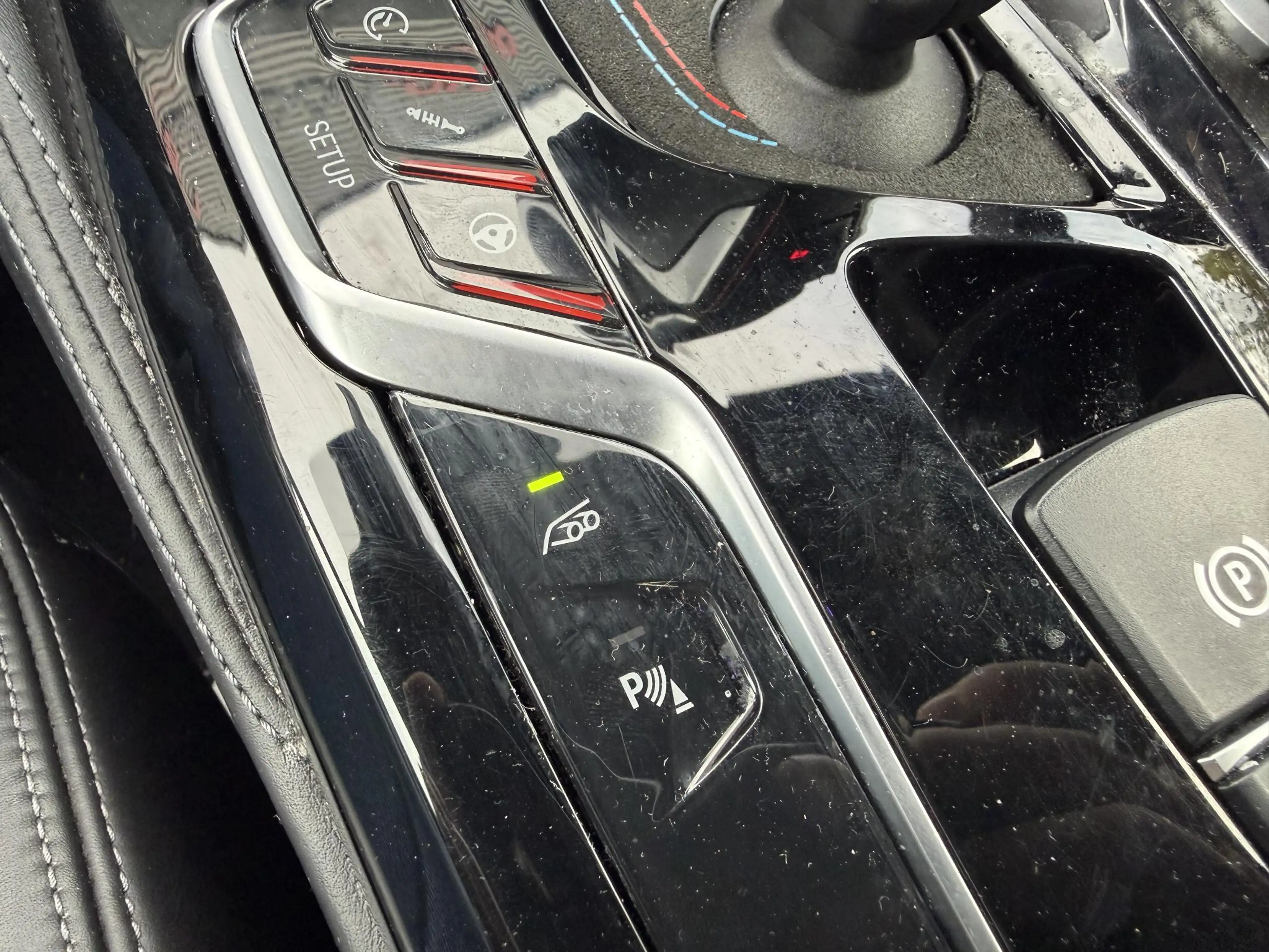 BMW M5 5-Serie | Carbon | Head-Up | Camera |  Softclose | — photo 25