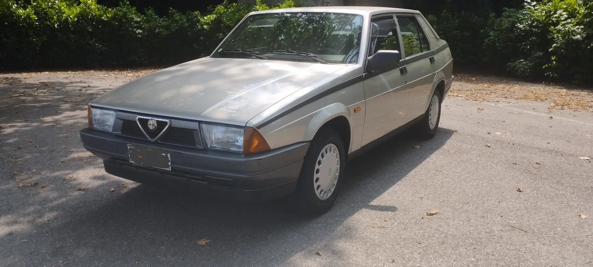 Alfa Romeo 75 1.6 - 2