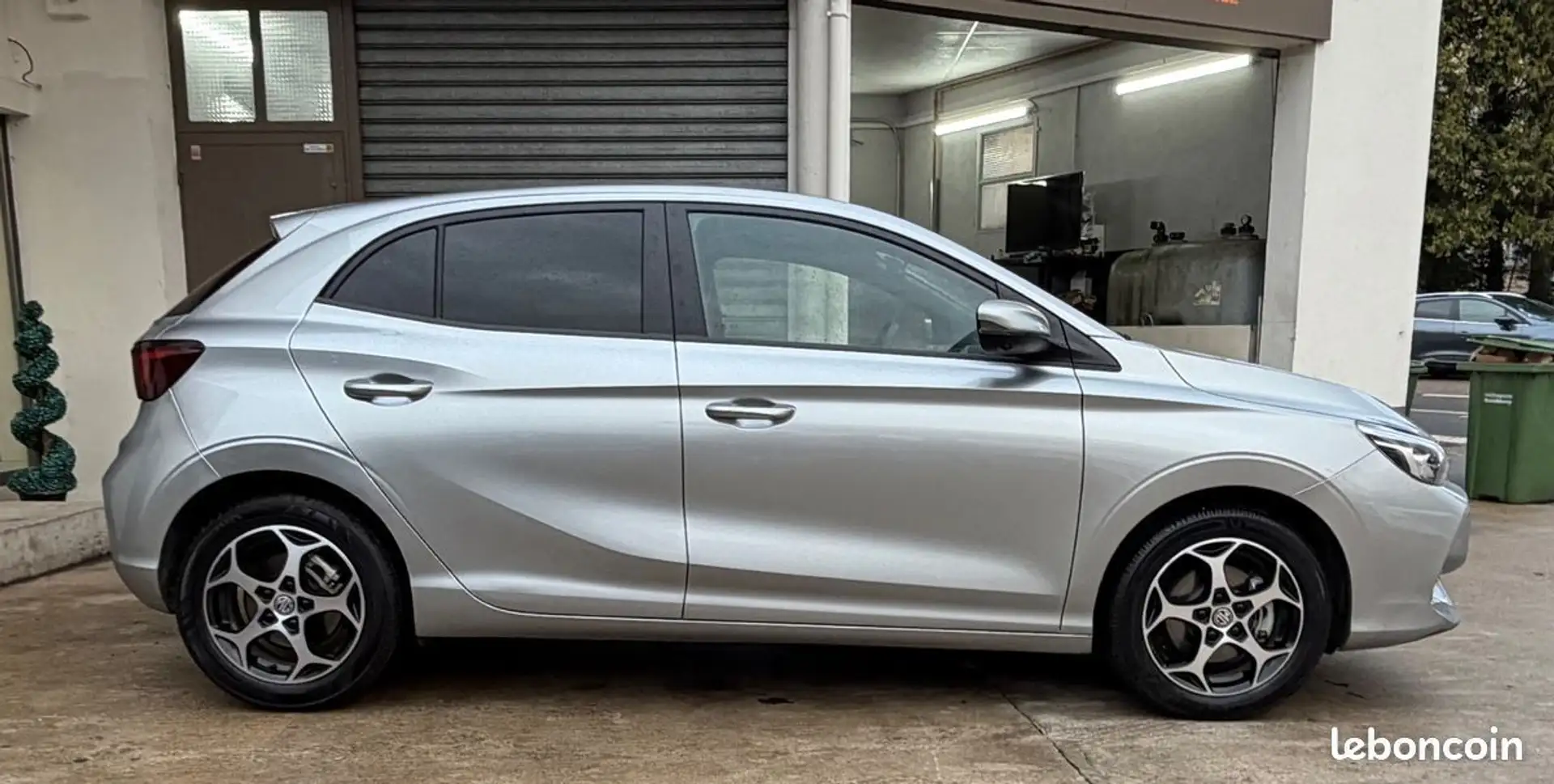 MG MG3 Mg 1.5 hybrid+ 195 luxury + sièges et volant chauffants acc carplay Gris - 2