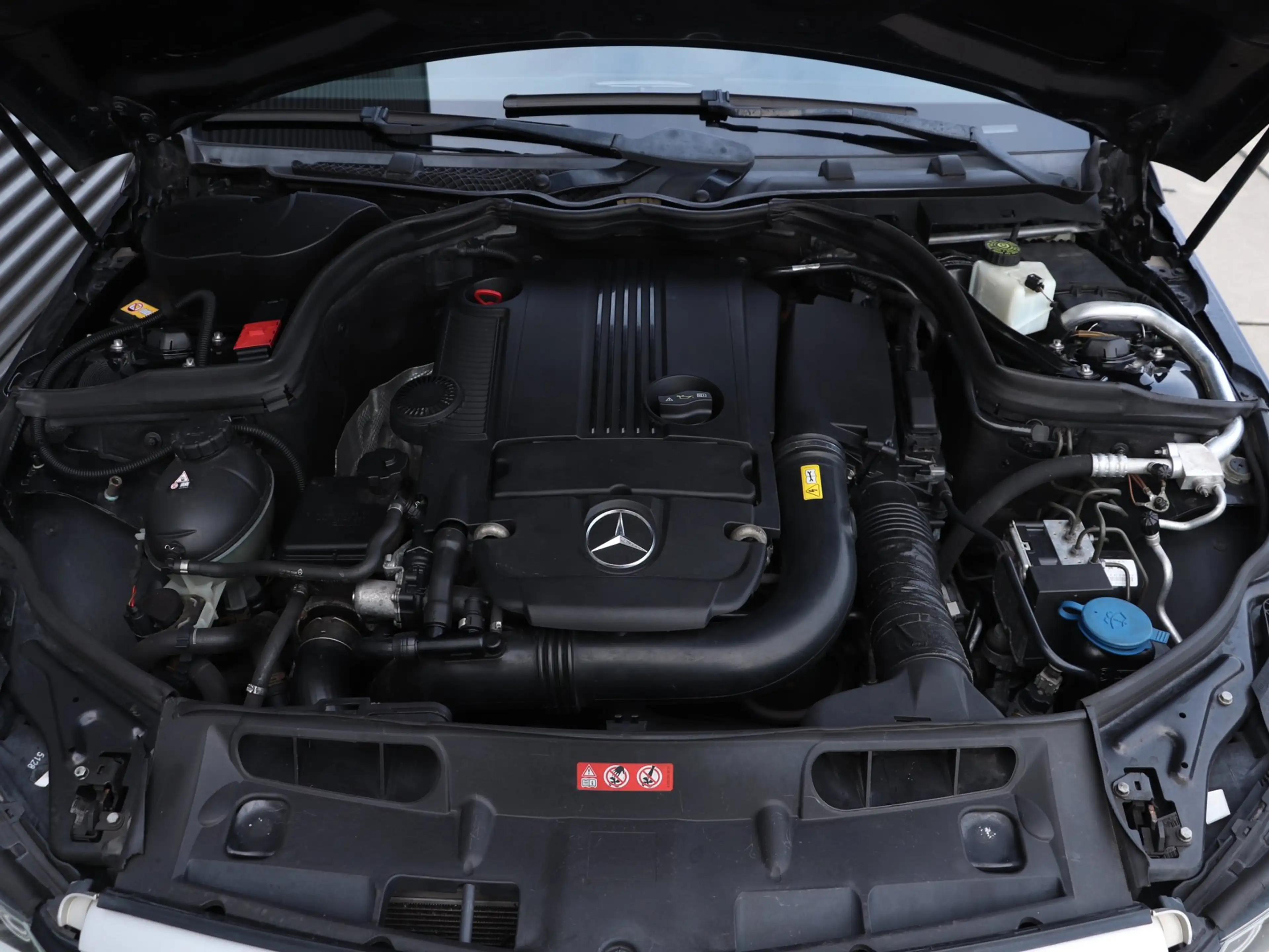 Mercedes-Benz C 250 Estate Business Class Avantgarde *Adapt.Cruisecont — photo 13