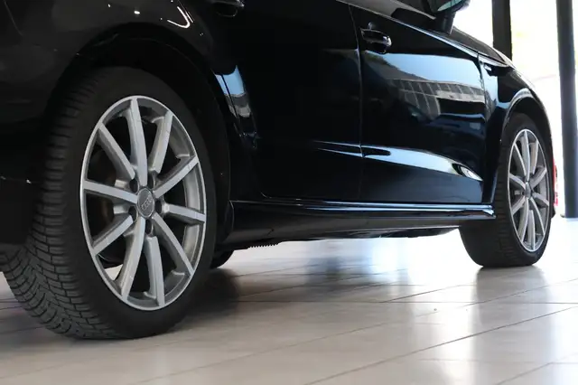 Audi A3 view 7