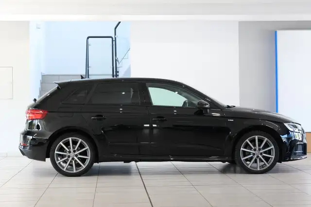 Audi A3 view 5