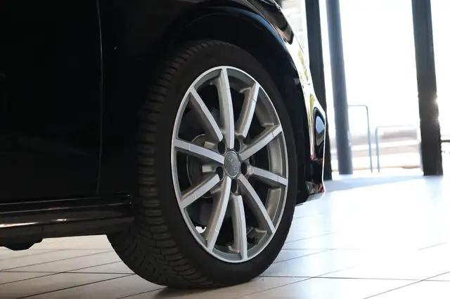 Audi A3 view 6