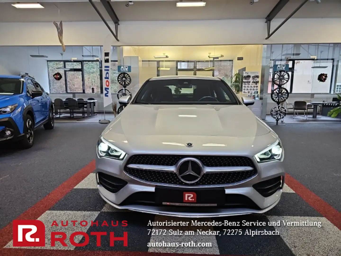 Mercedes-Benz CLA 180 CLA 180 AMG Standheizung Navi AMG Line Styling/LED Silber - 2