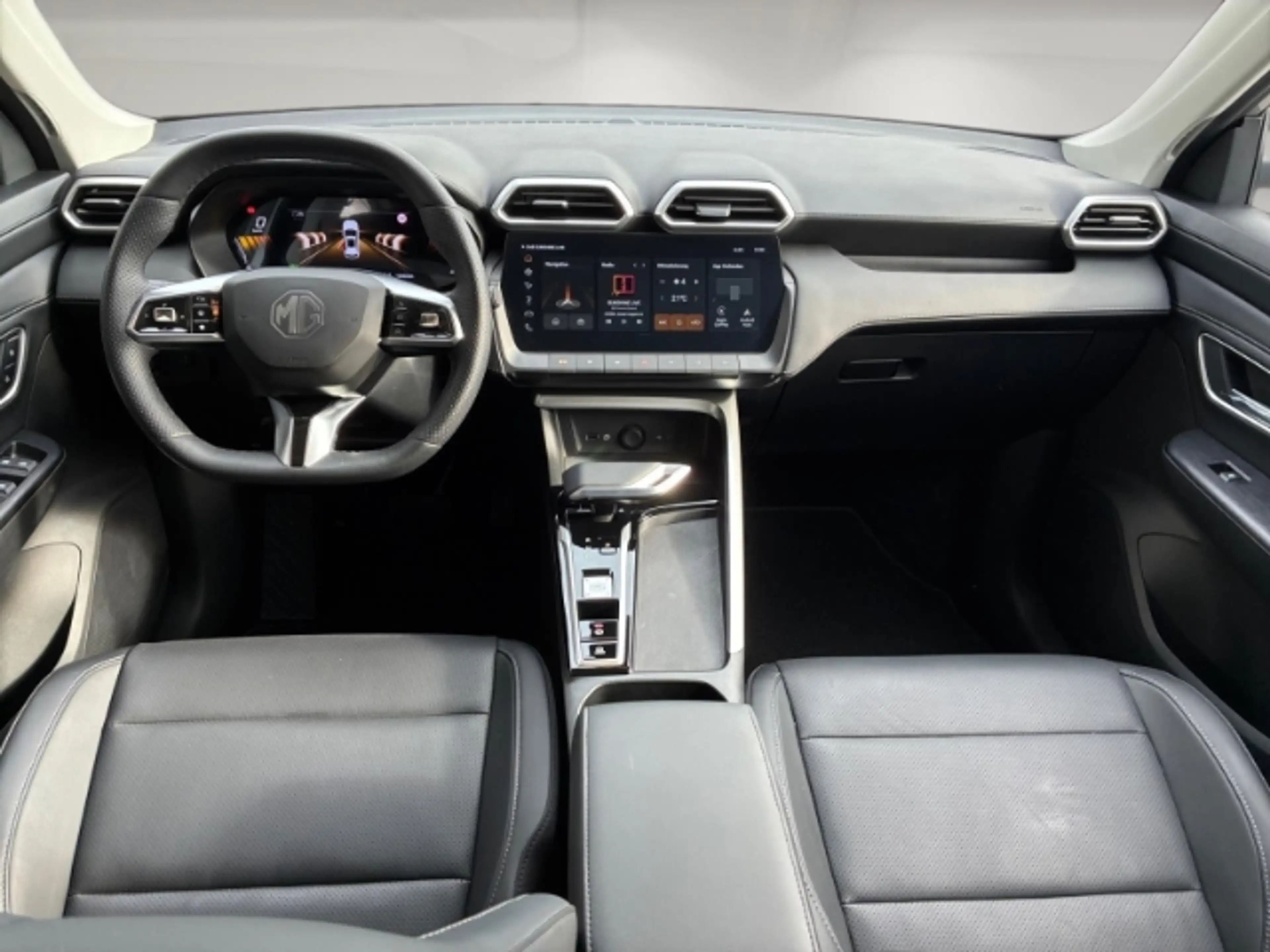MG ZS 1.5 Hybrid Luxury Sitzheizung/360°/Fernlichtass./L — photo 12