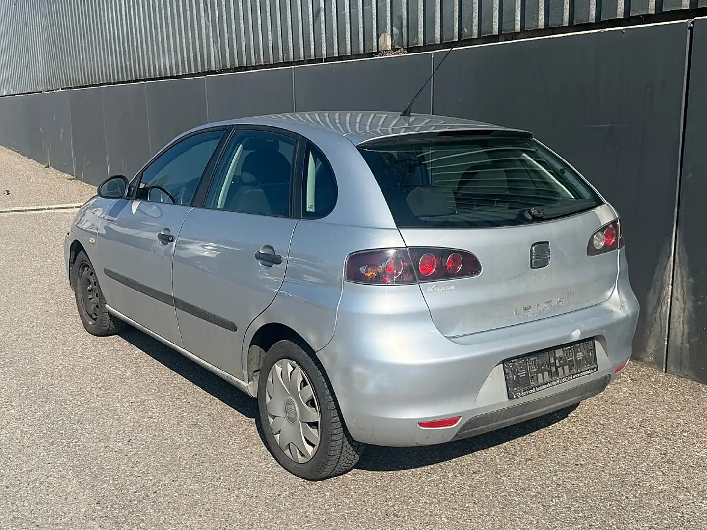 SEAT Ibiza Reference 1,4 | PICKERL BIS 04/26 INKL.ÜBERZUG | Grau - 2