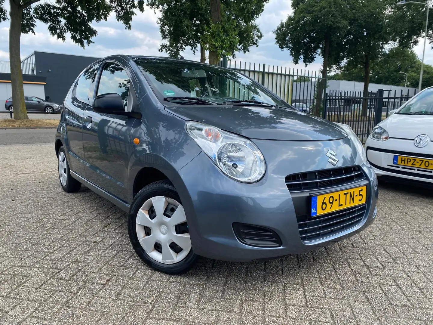 Suzuki Alto 1.0 Comfort Plus Airco Elektrisch Pakket Grijs - 2
