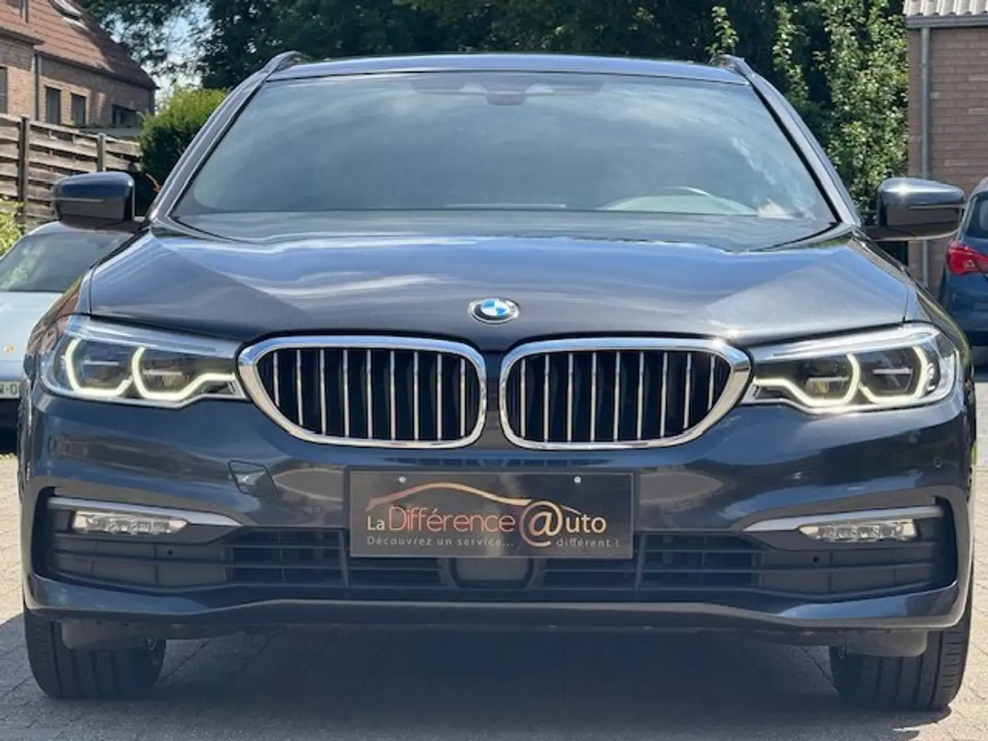BMW 530 iA Touring -Clim - Cuir - GPS- TO - Bluetooth - JA Gris - 2