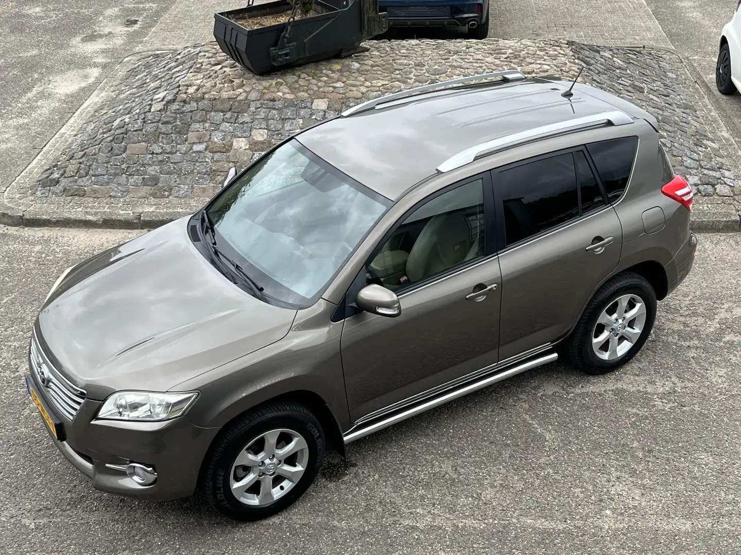 Toyota RAV 4 2.0 VVTi 160 PK AUTOMAAT 4X4 Executive CAMERA HALF Brun - 2